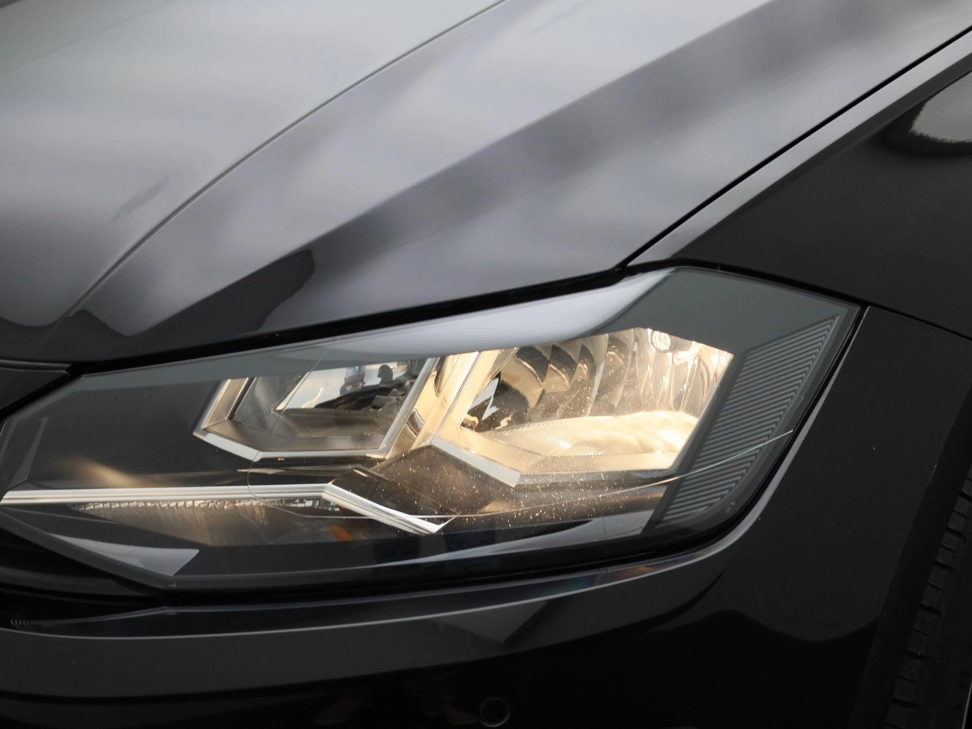 Volkswagen-Polo-image-14