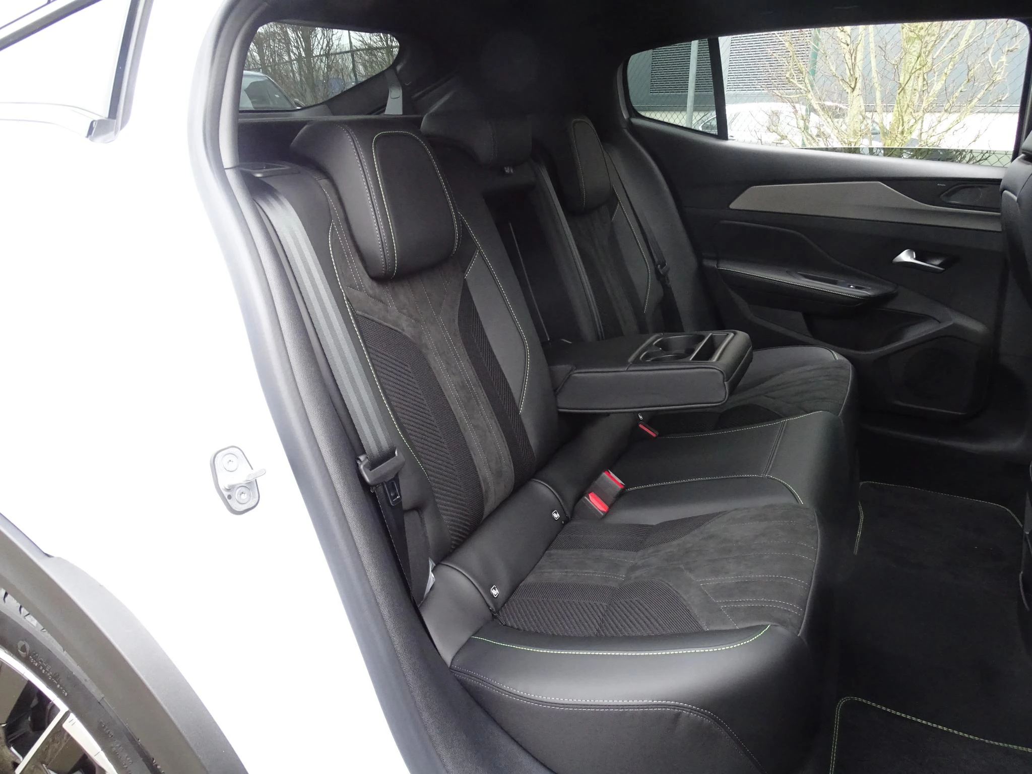Peugeot-408-image-16