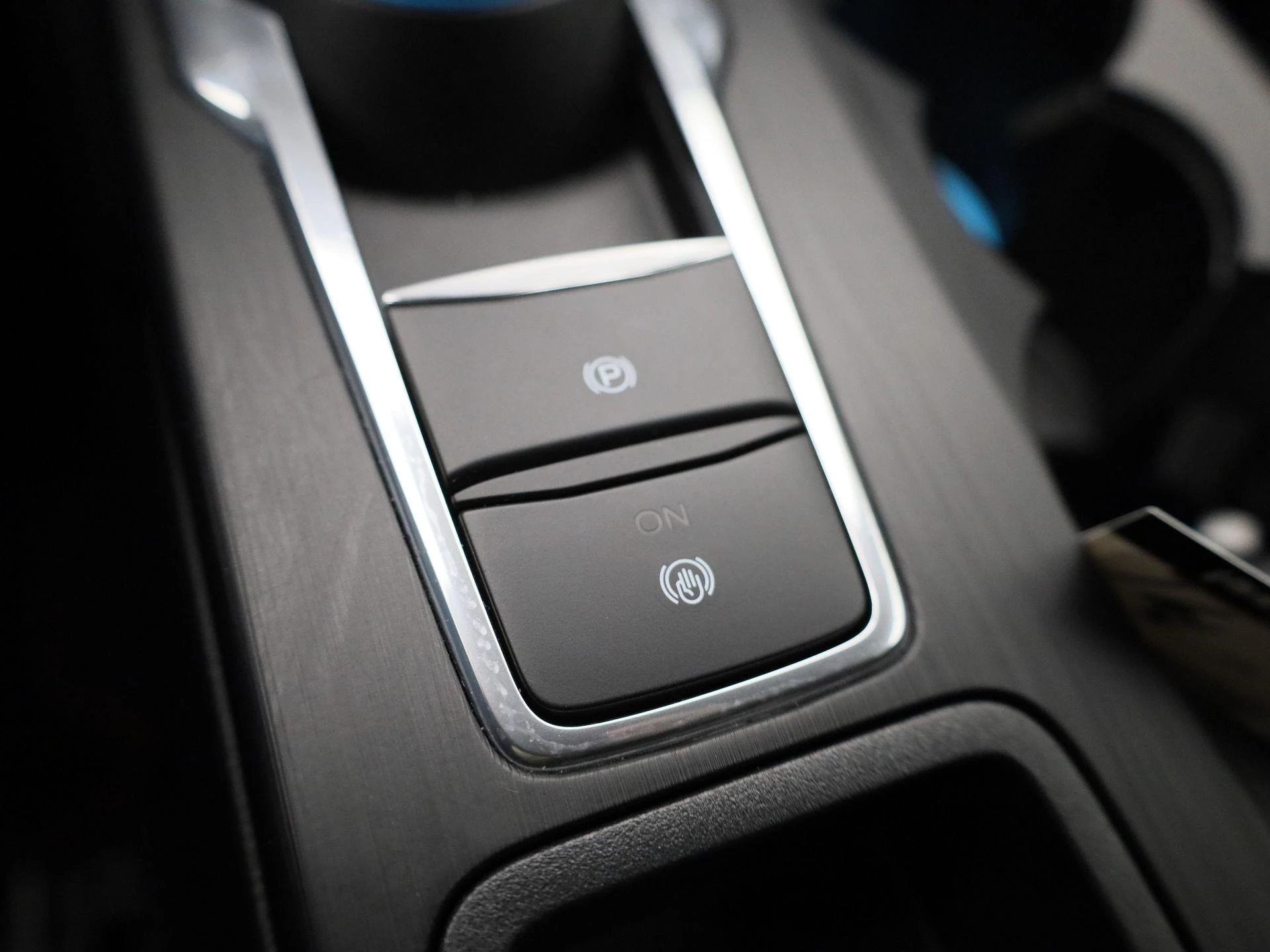 Ford-Kuga-image-25