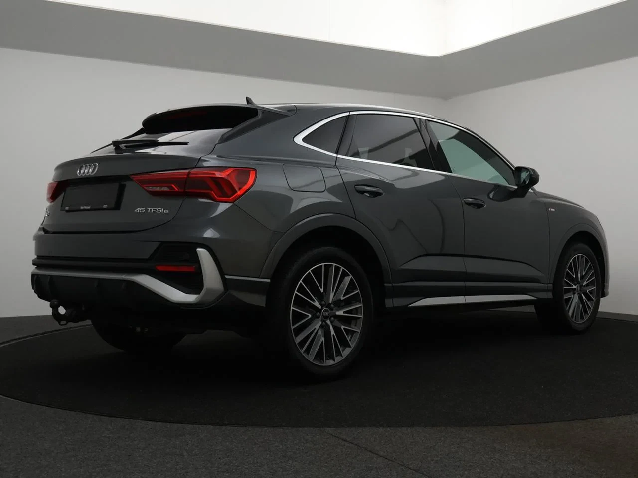 Audi-Q3-image-1