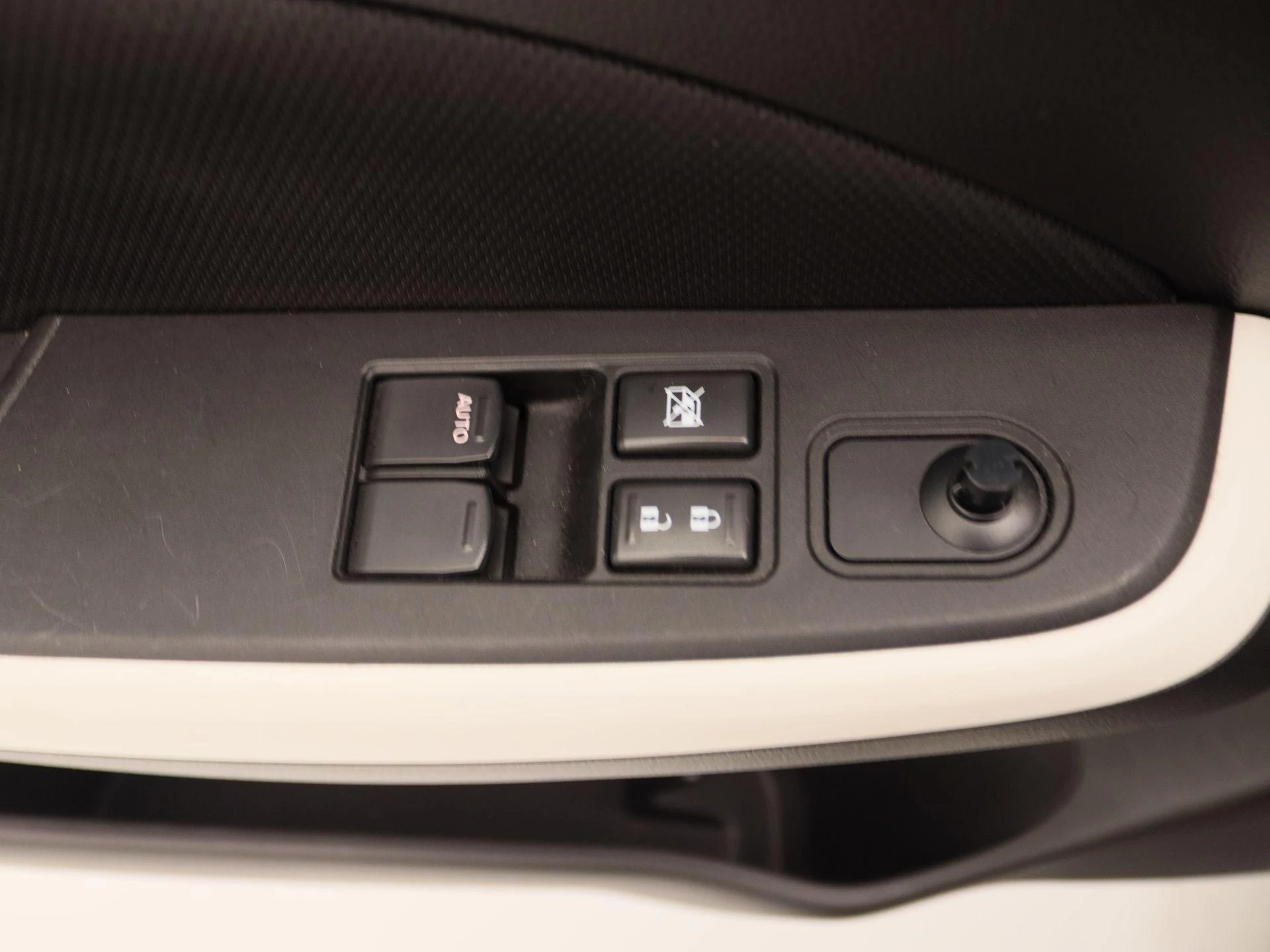 Suzuki-Swift-image-19