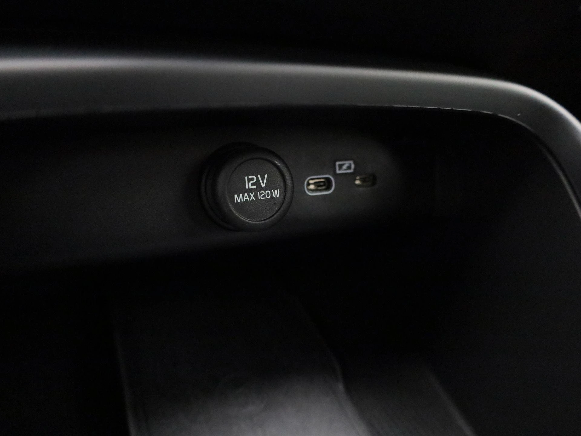 Volvo-XC40-image-22