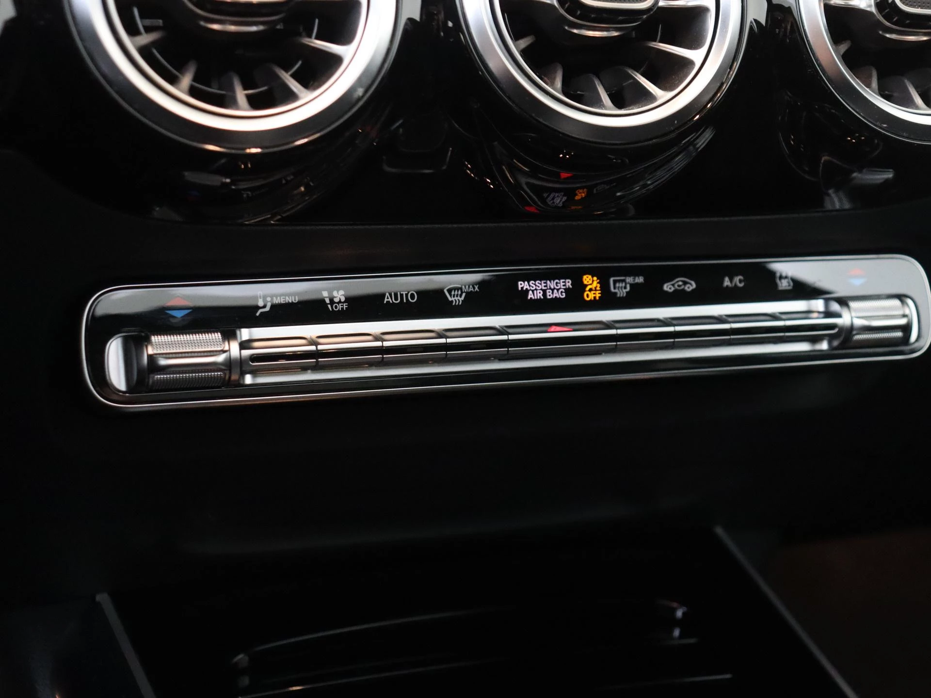 Mercedes-Benz-EQA-image-20