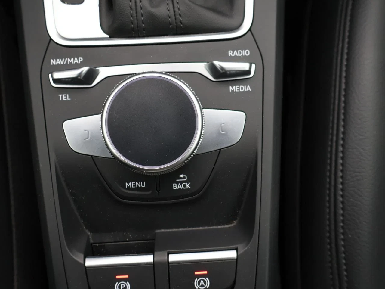 Audi Q2 35 TFSI Business Edition Advanced 150PK *AUTOMAAT*LEDER*CAMERA*CRUISE*PDC*VIRTUAL COCKPIT*AIRCO*ZETELVERWARMING*...*