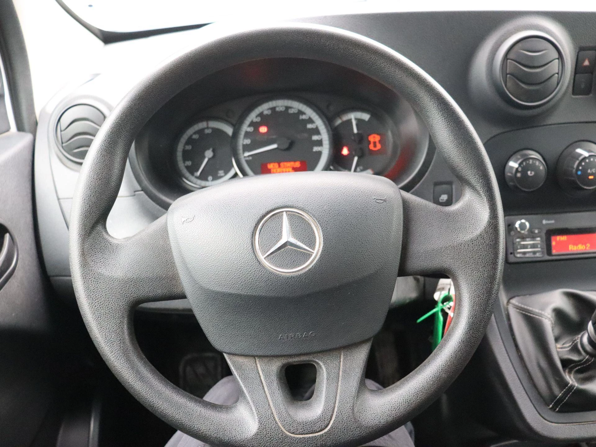 Mercedes-Benz-Citan-image-9