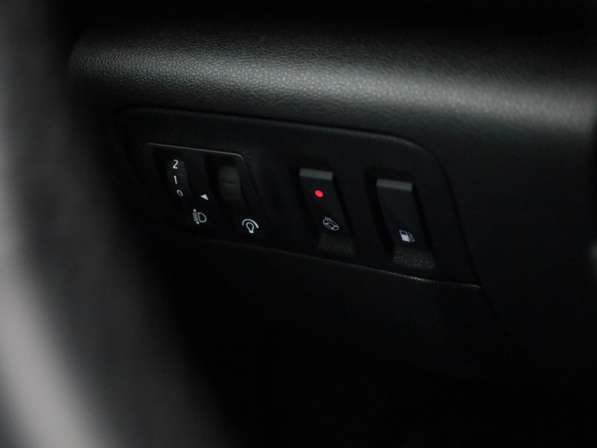 Renault-Megane E-Tech-image-27