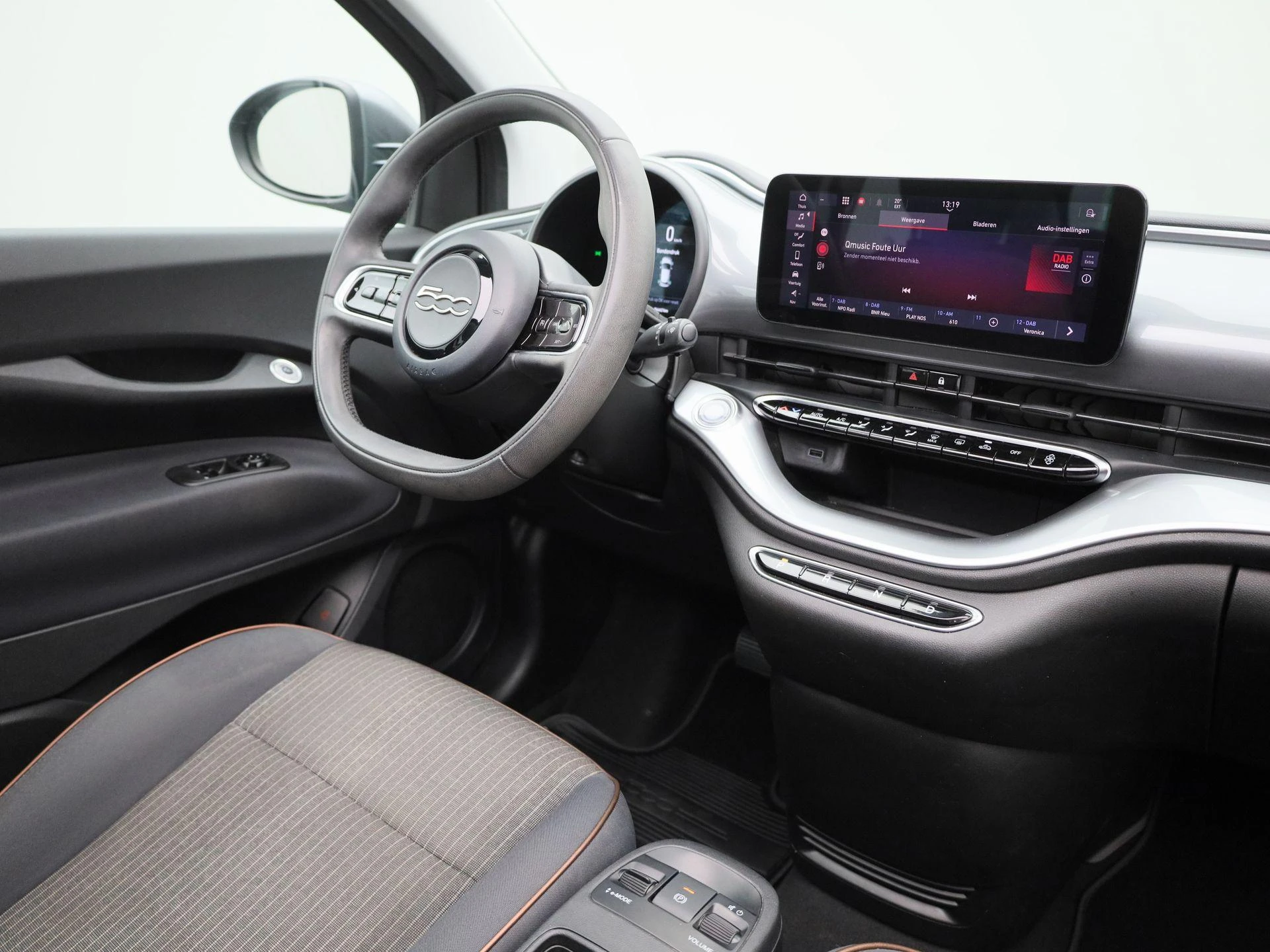 Fiat-500C-image-7
