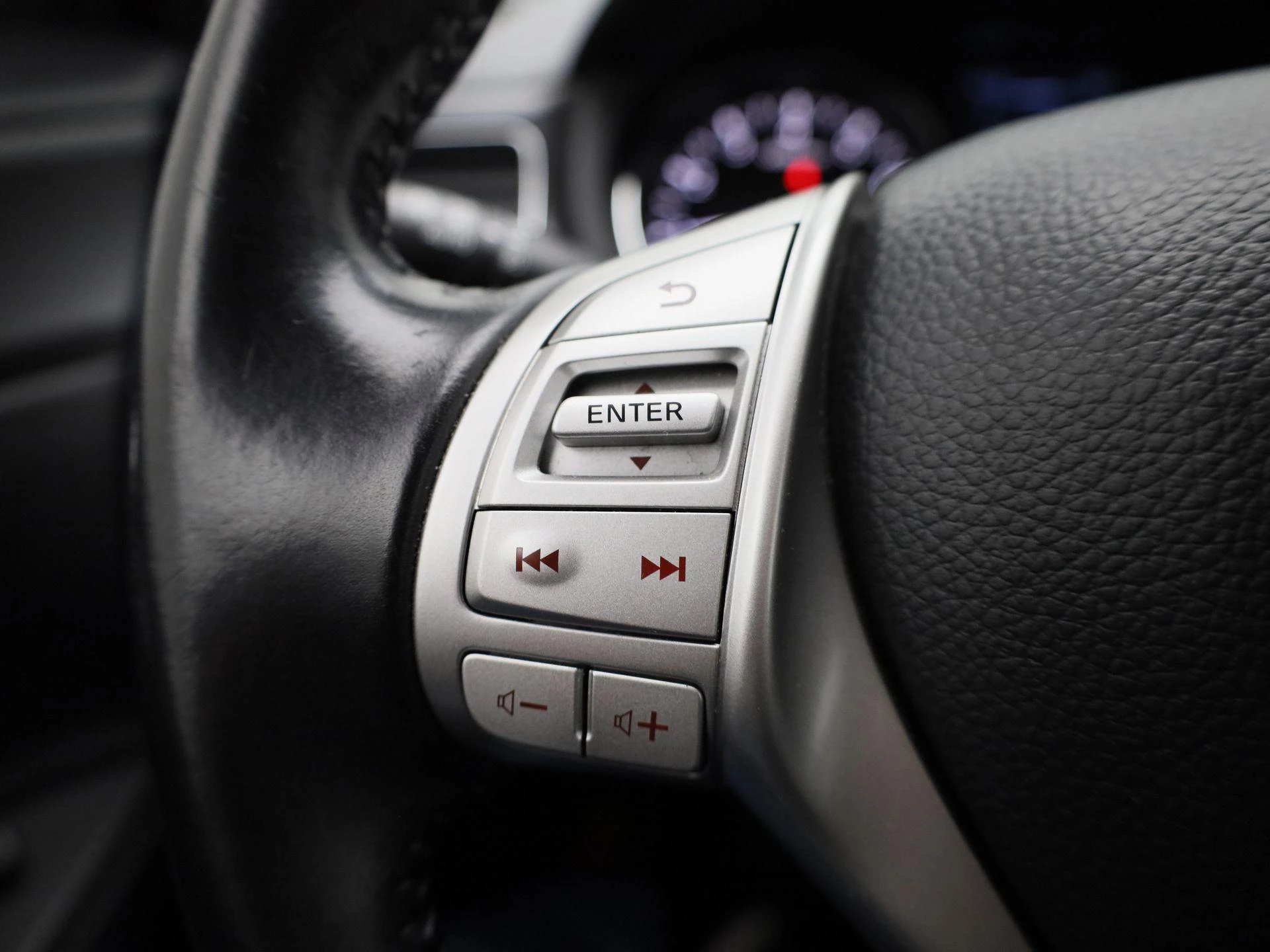 Nissan-Pulsar-image-17
