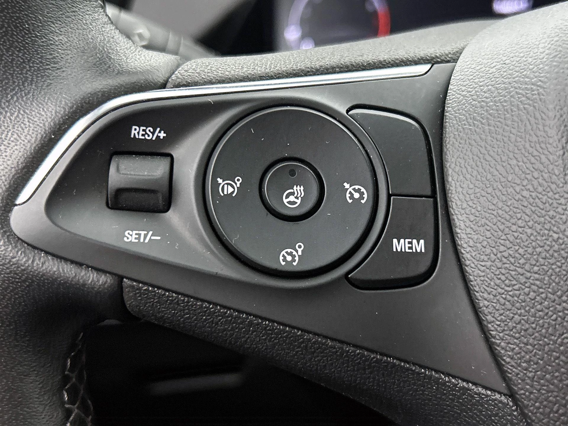 Opel-Grandland-image-5