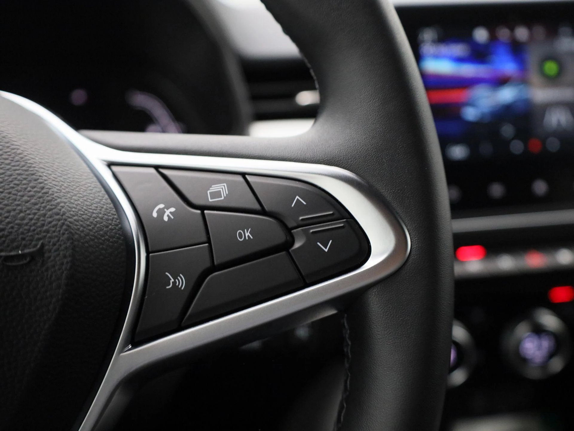 Renault-Clio-image-17