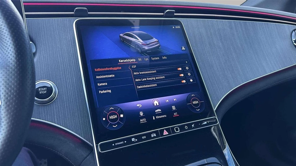 Mercedes-Benz-EQE-image-18