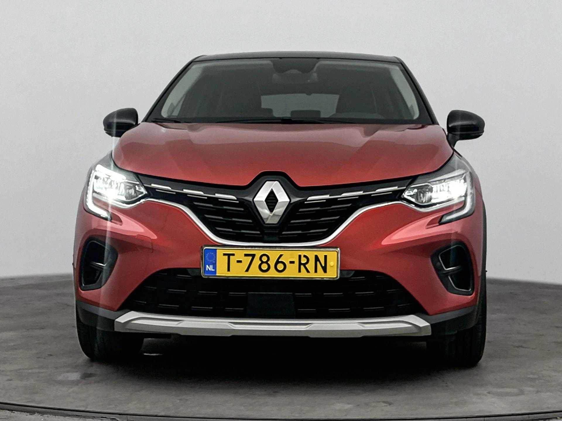 Renault-Captur-image-4