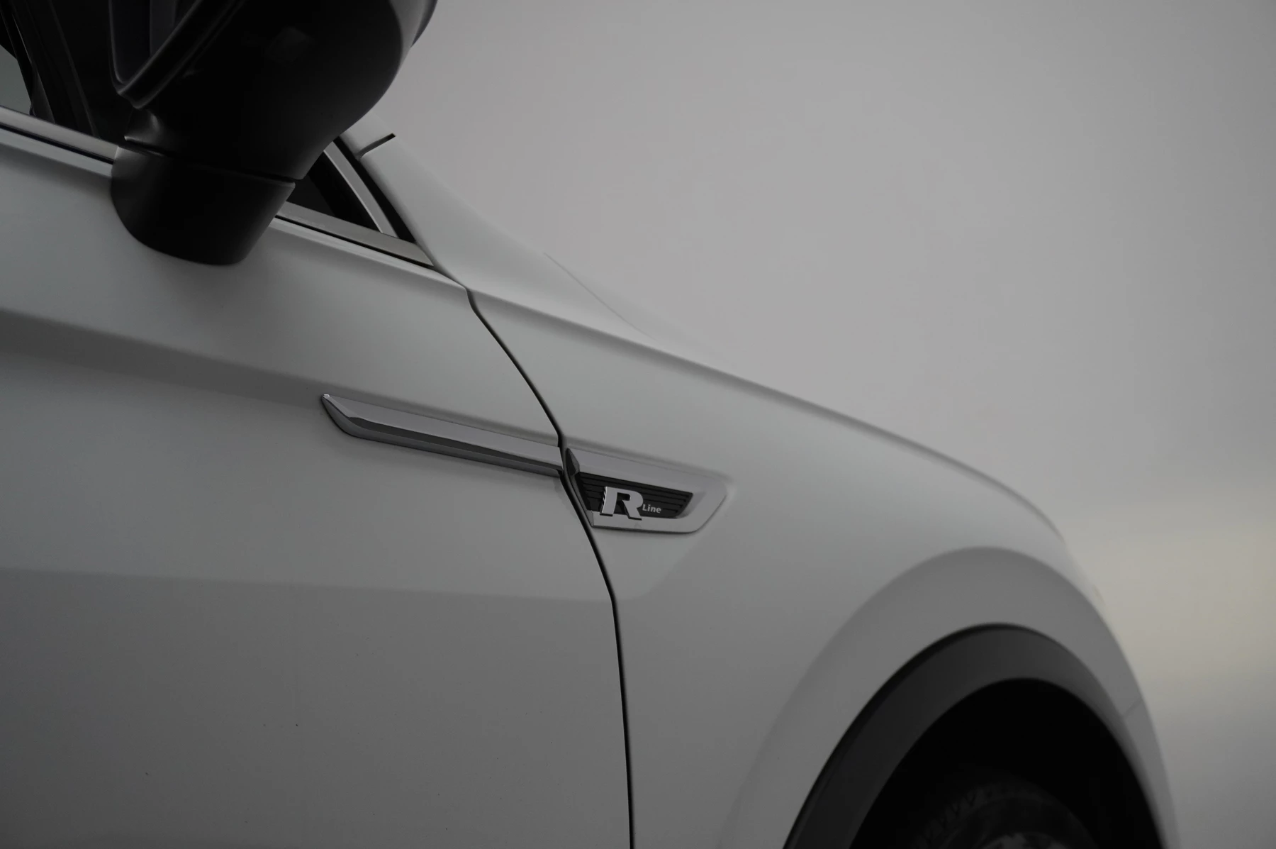 Volkswagen-Tiguan-image-26