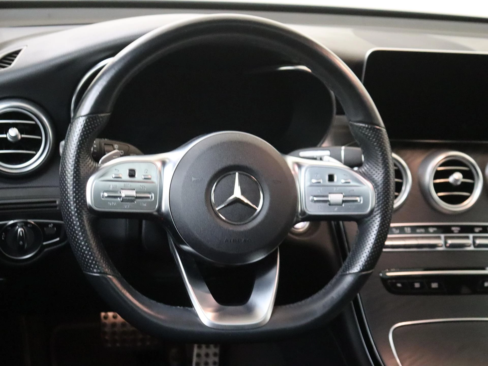 Mercedes-Benz GLC 300e 4MATIC Business Solution AMG