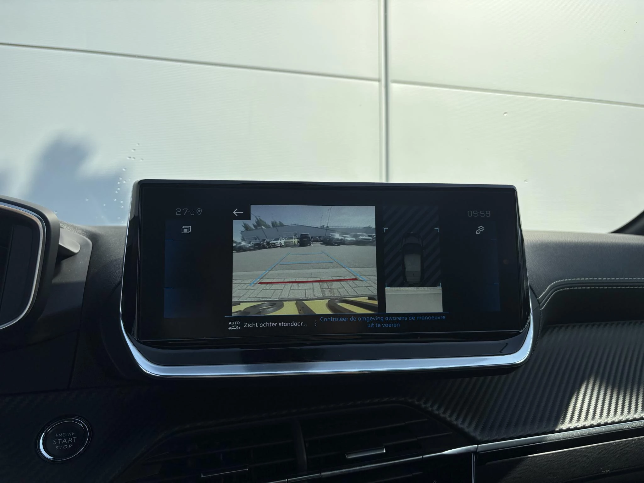 Peugeot-208-image-18