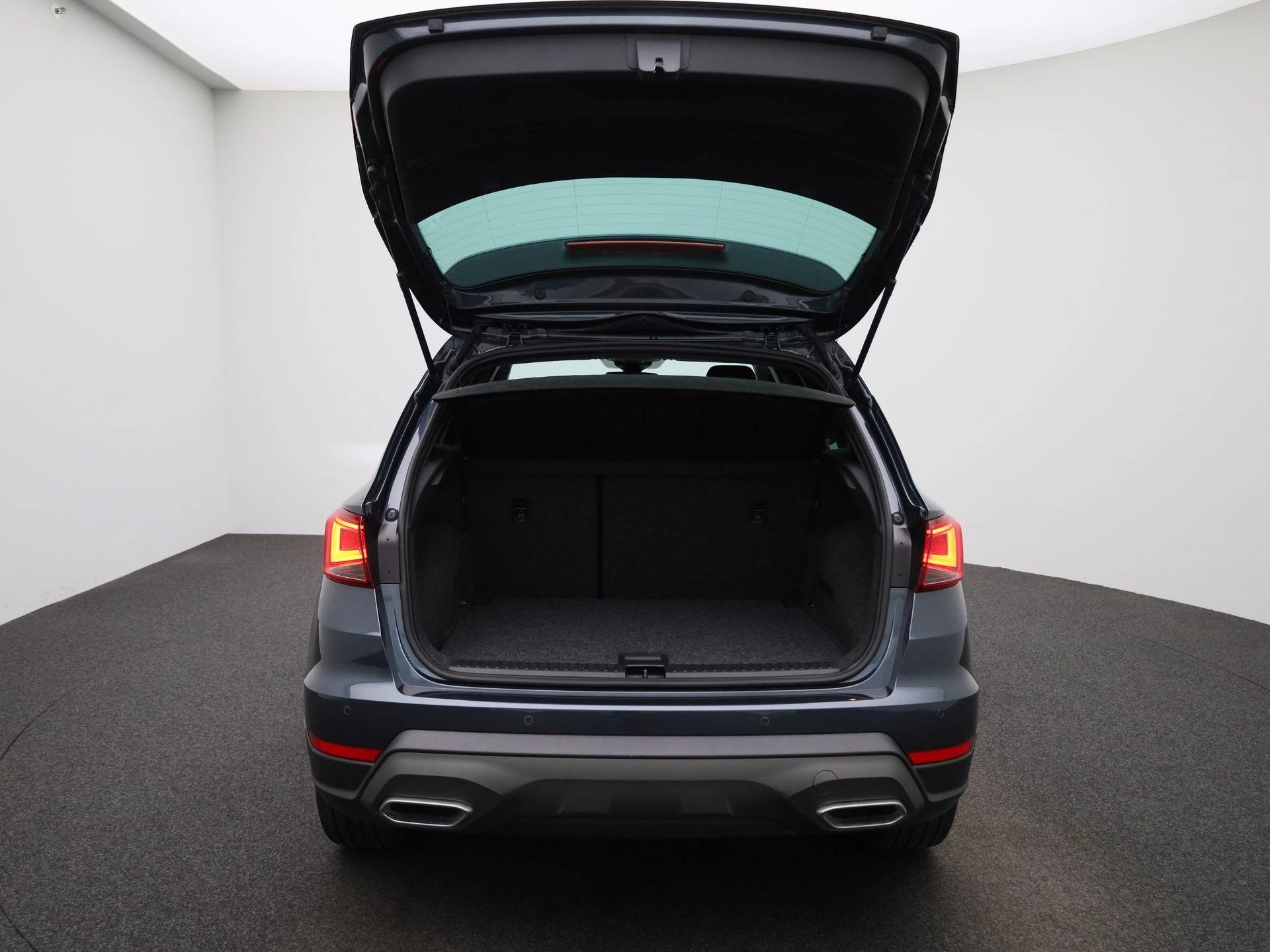 SEAT-Arona-image-10