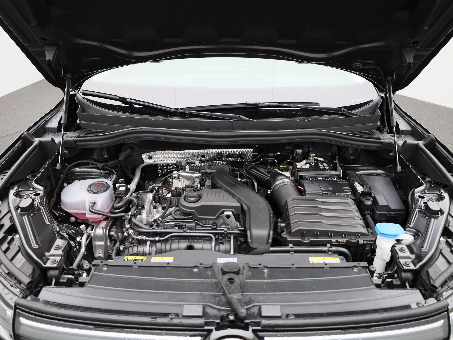 Volkswagen-Tiguan-image-46