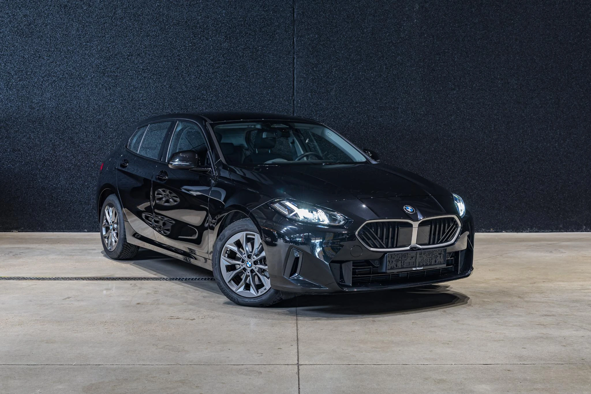 BMW-1 Reeks-image-2