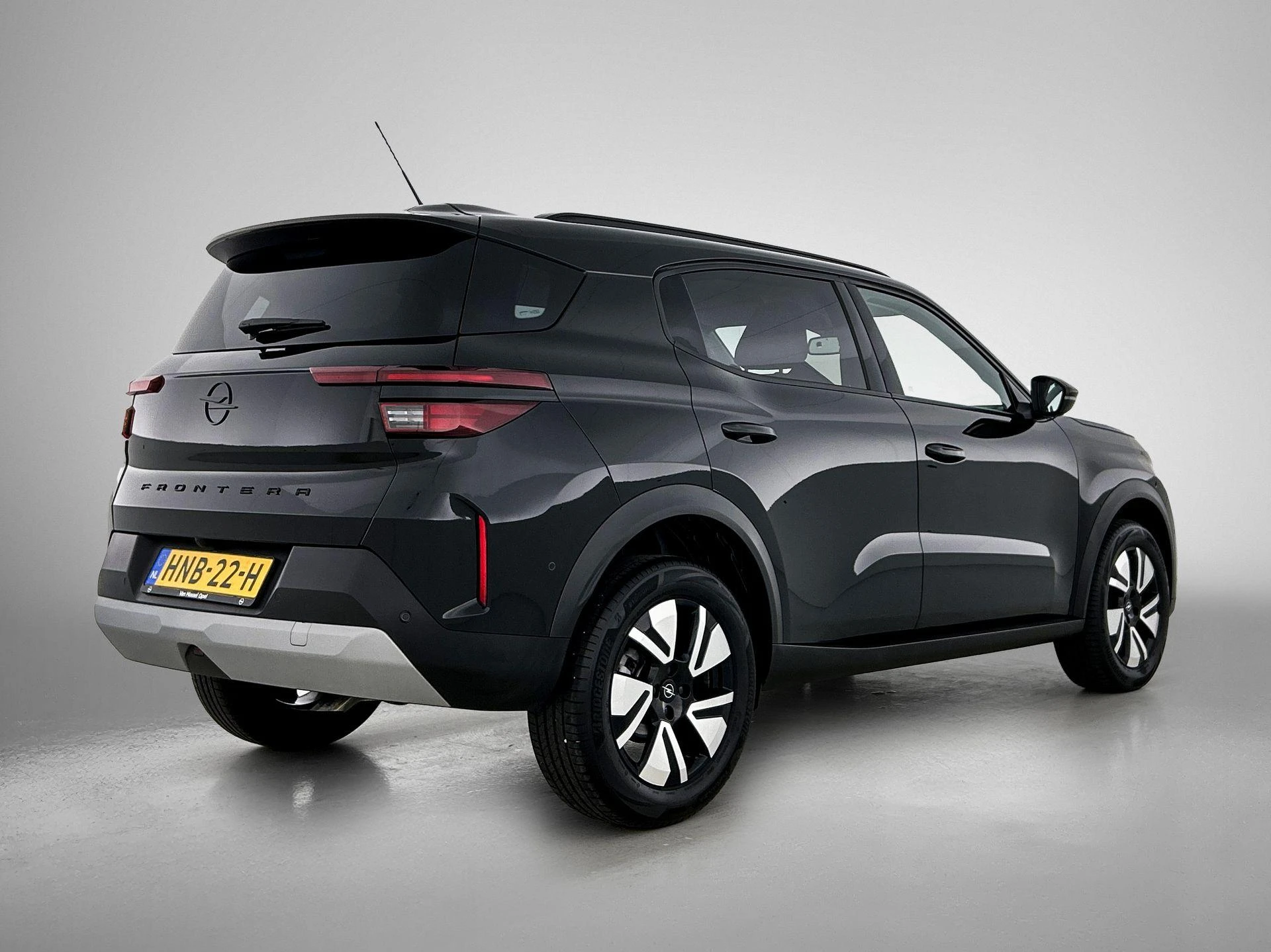 Opel-Frontera-image-3