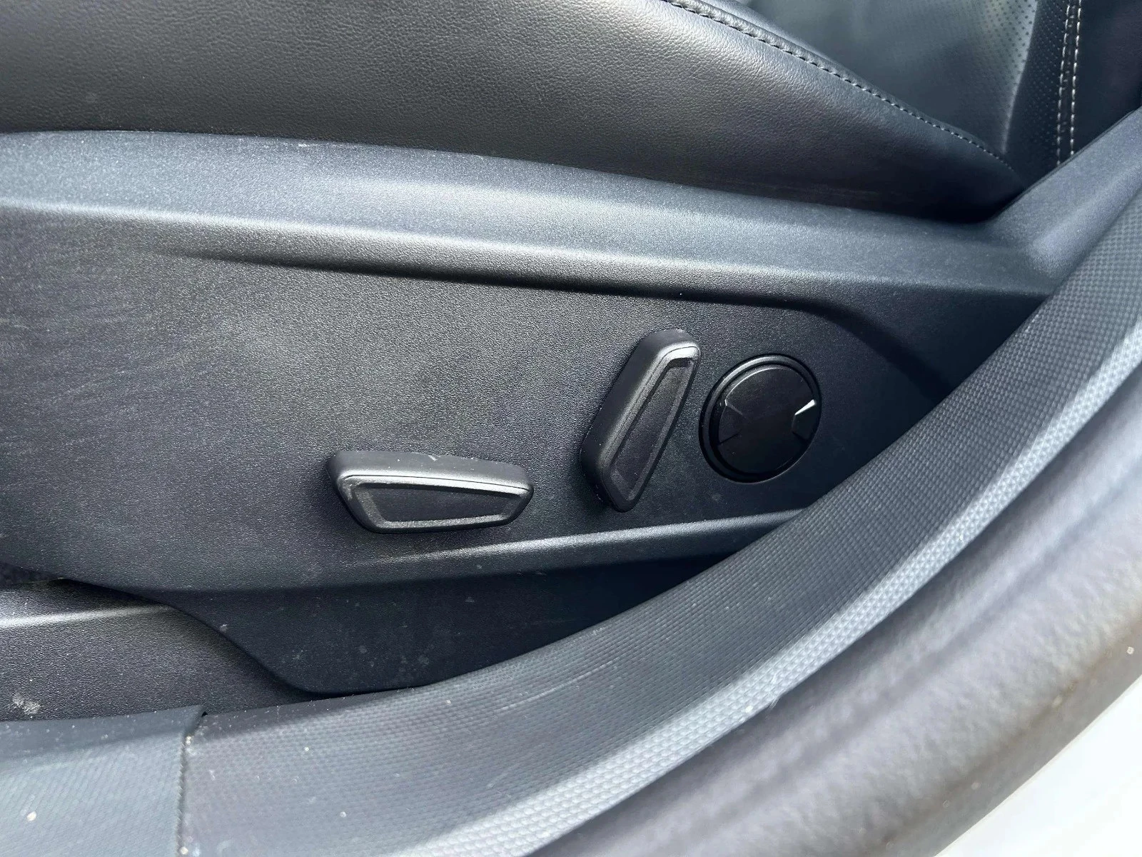 Ford-Mustang Mach-E-image-10