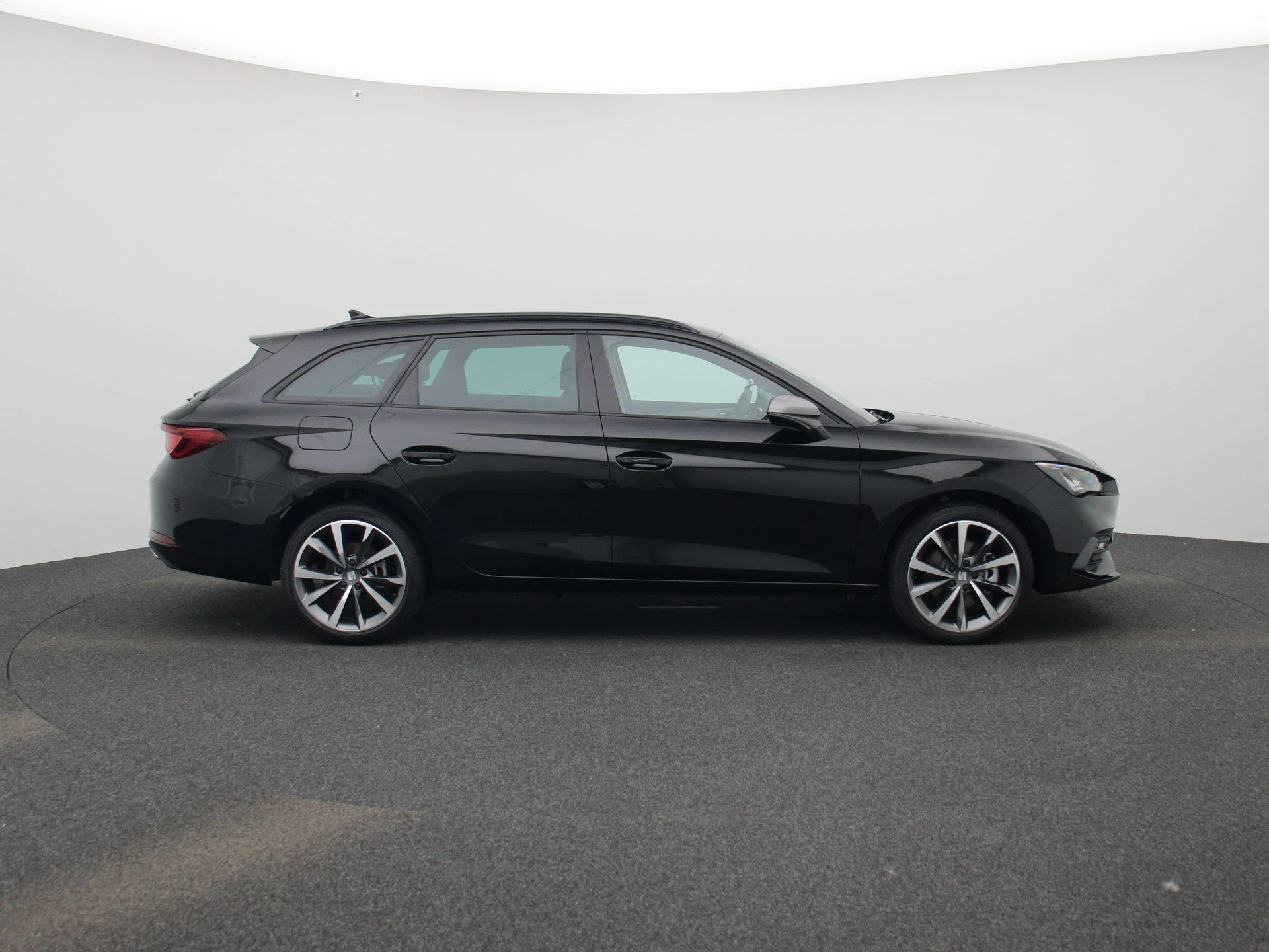 SEAT Leon Sportstourer 1.5 TSI e-Hybrid FR Business
