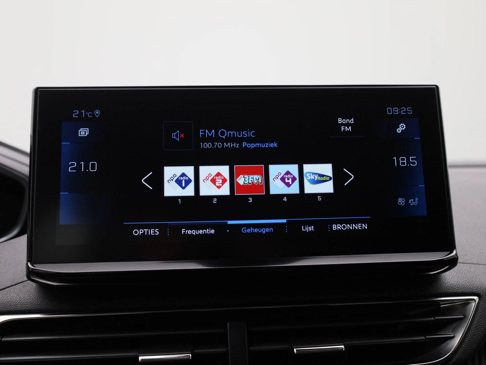 Peugeot-3008-image-20