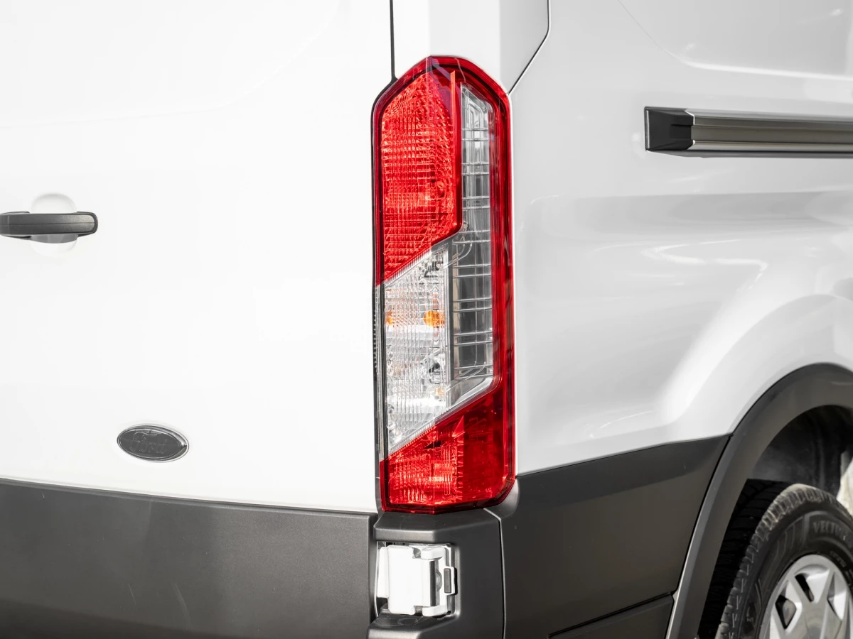 Ford-Transit-image-13