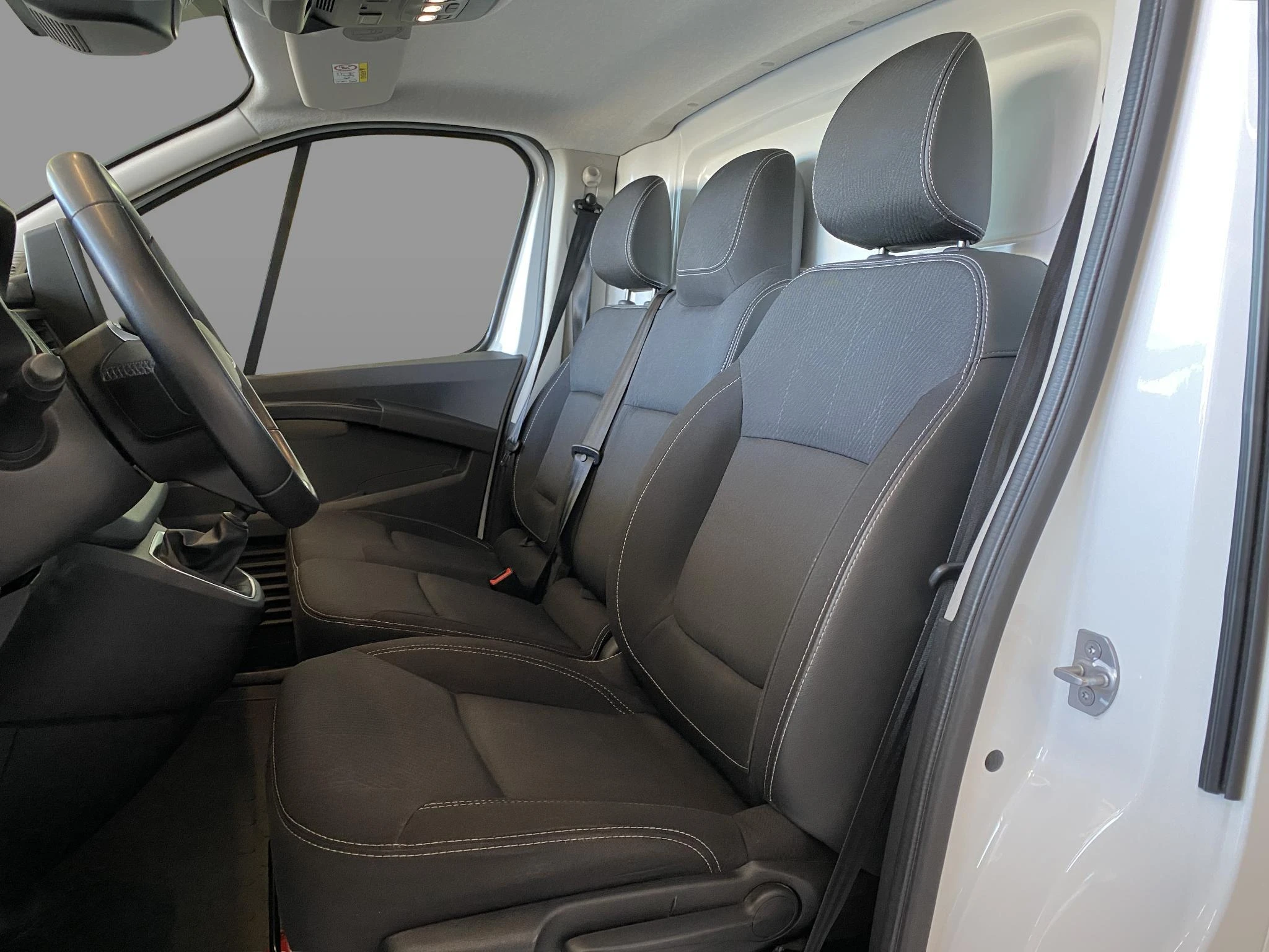 Renault-Trafic-image-12