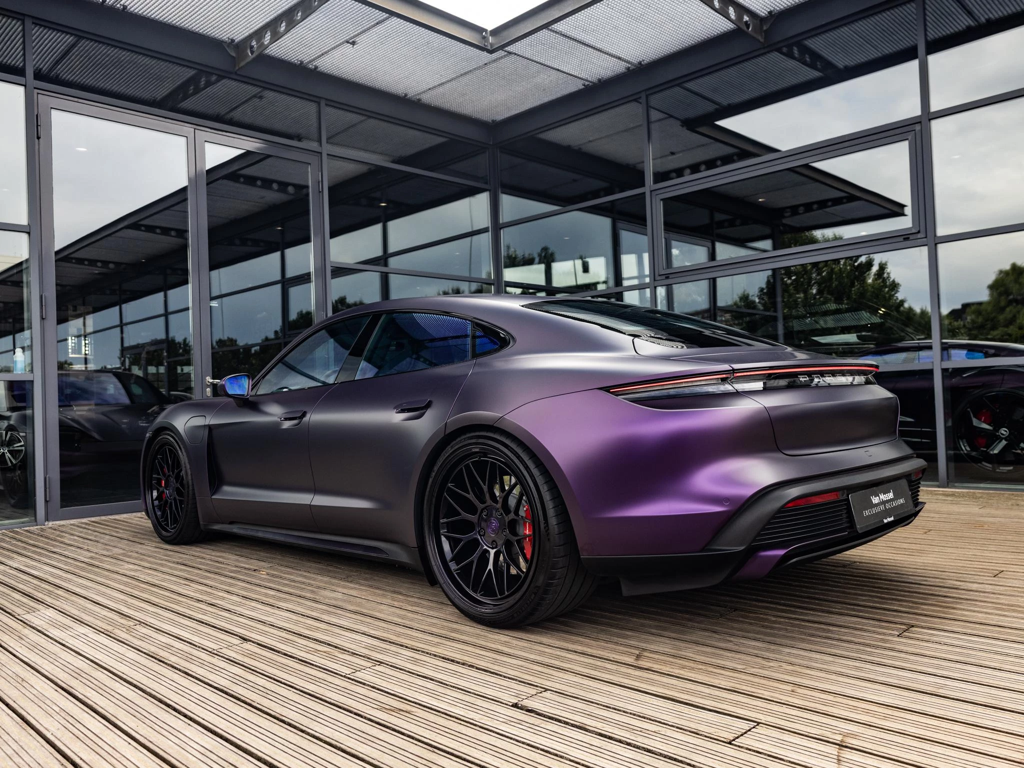 Porsche-Taycan-image-15