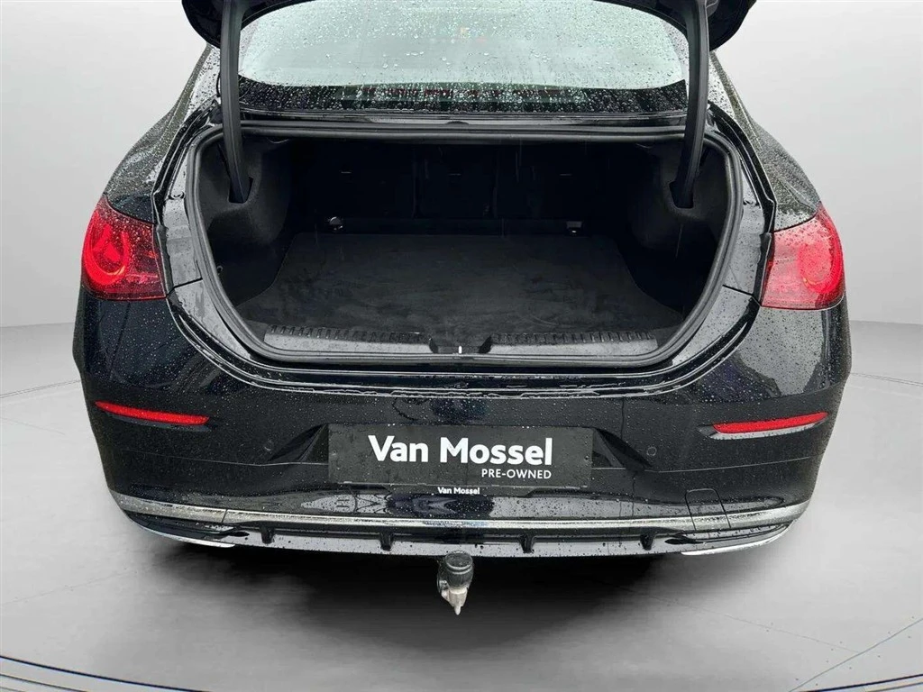 Mercedes-Benz-CLA-image-20