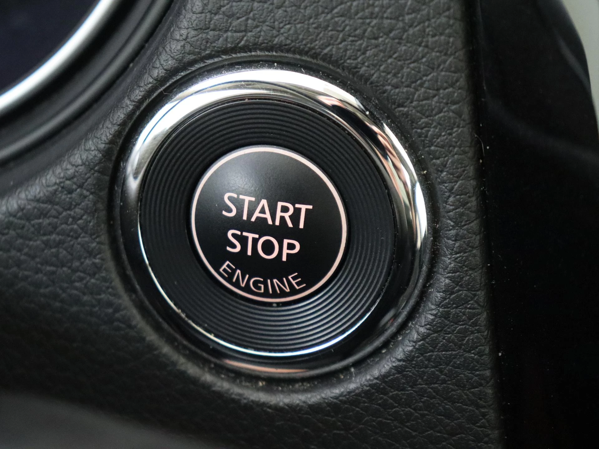 Nissan QASHQAI 1.3 DIG-T Premium Edition