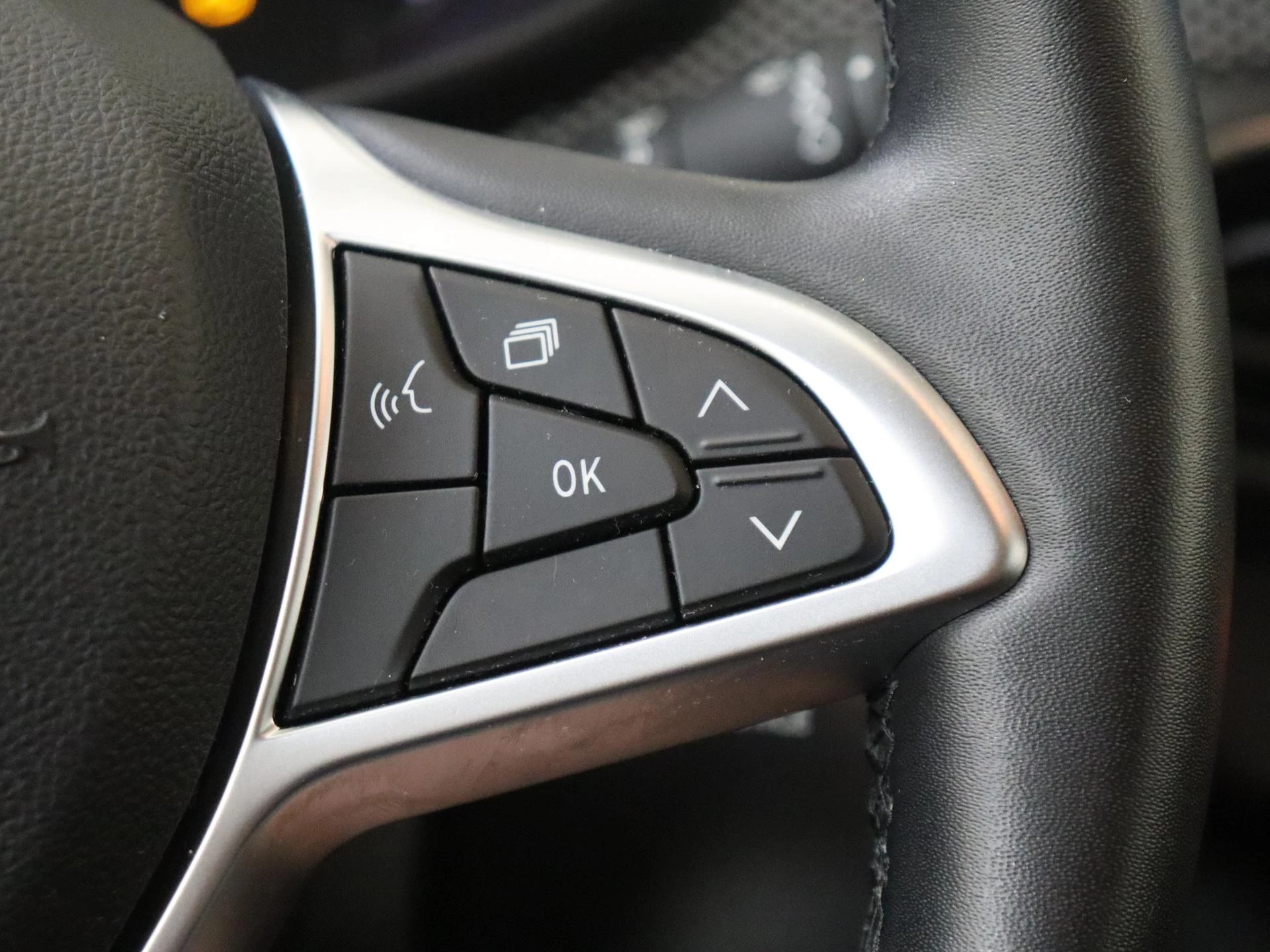 Dacia-Sandero-image-13