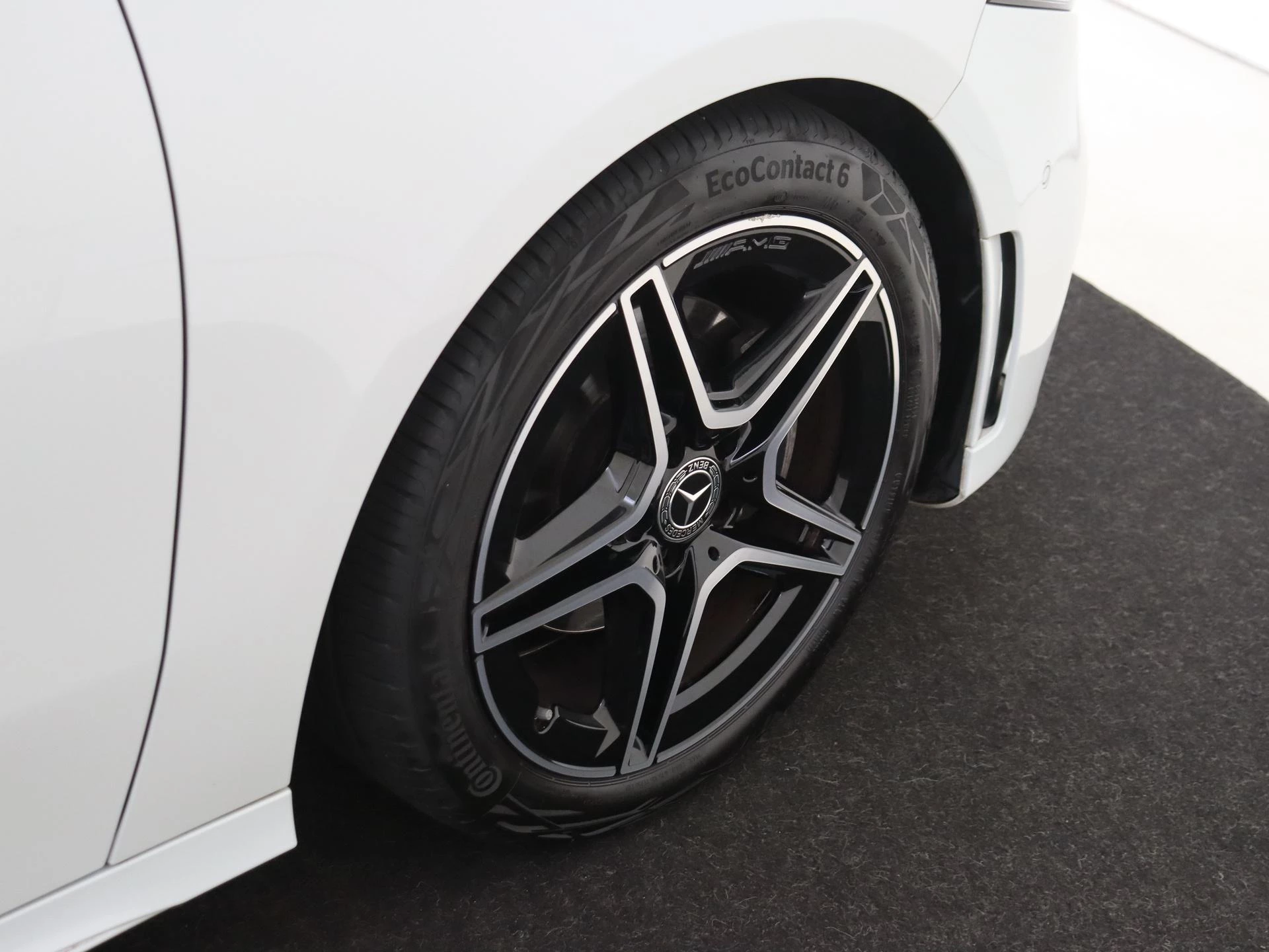 Mercedes-Benz-A-Klasse-image-9