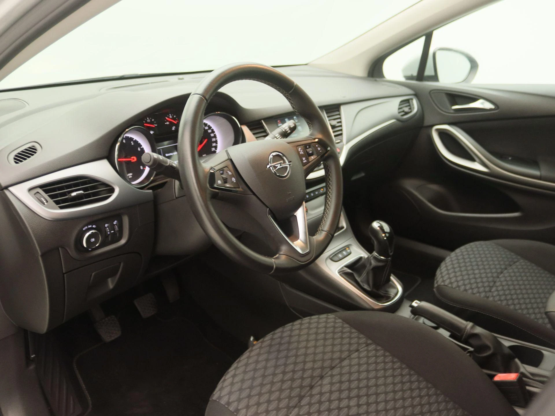 Opel-Astra-image-20