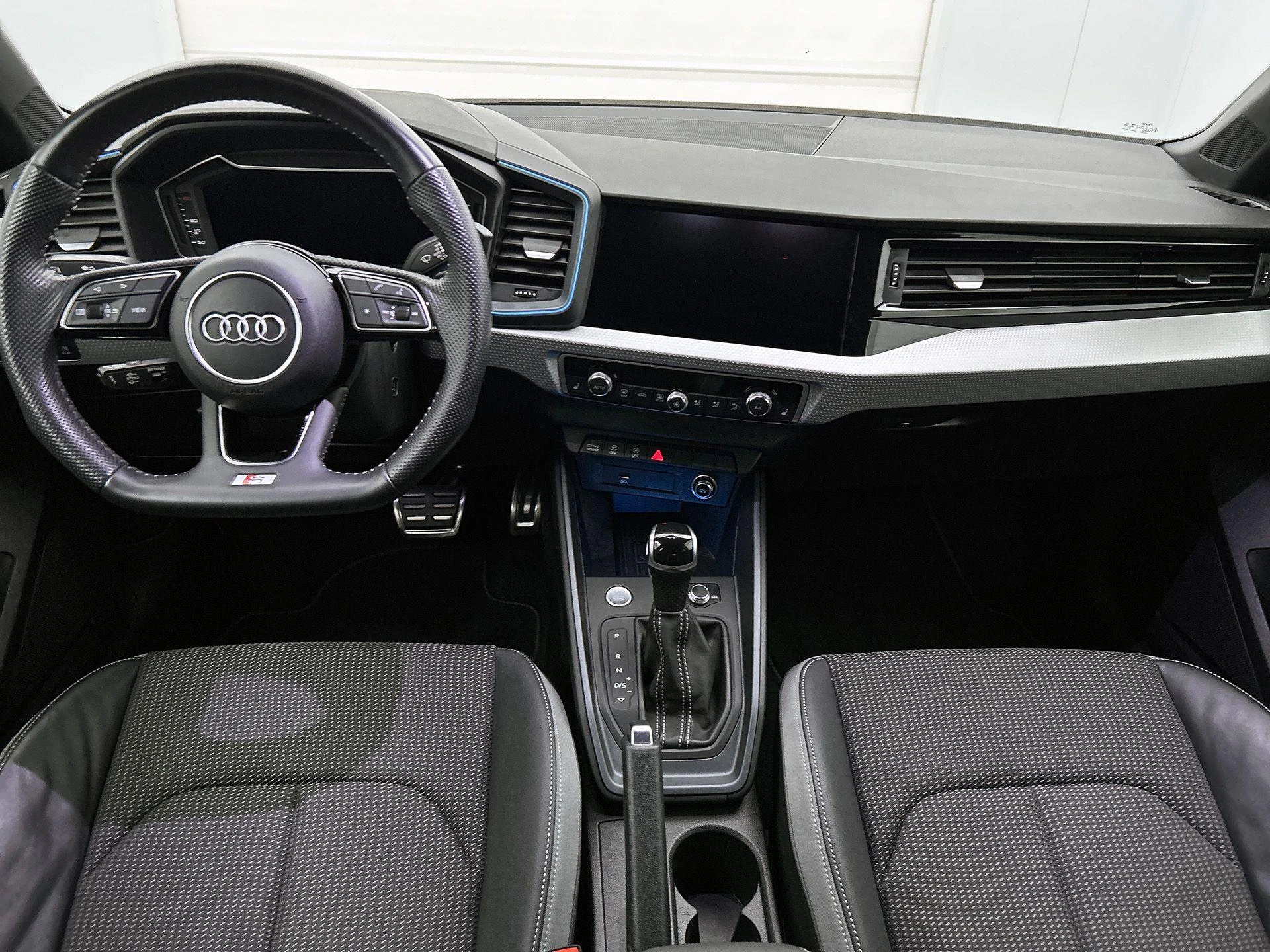 Audi-A1 Sportback-image-12