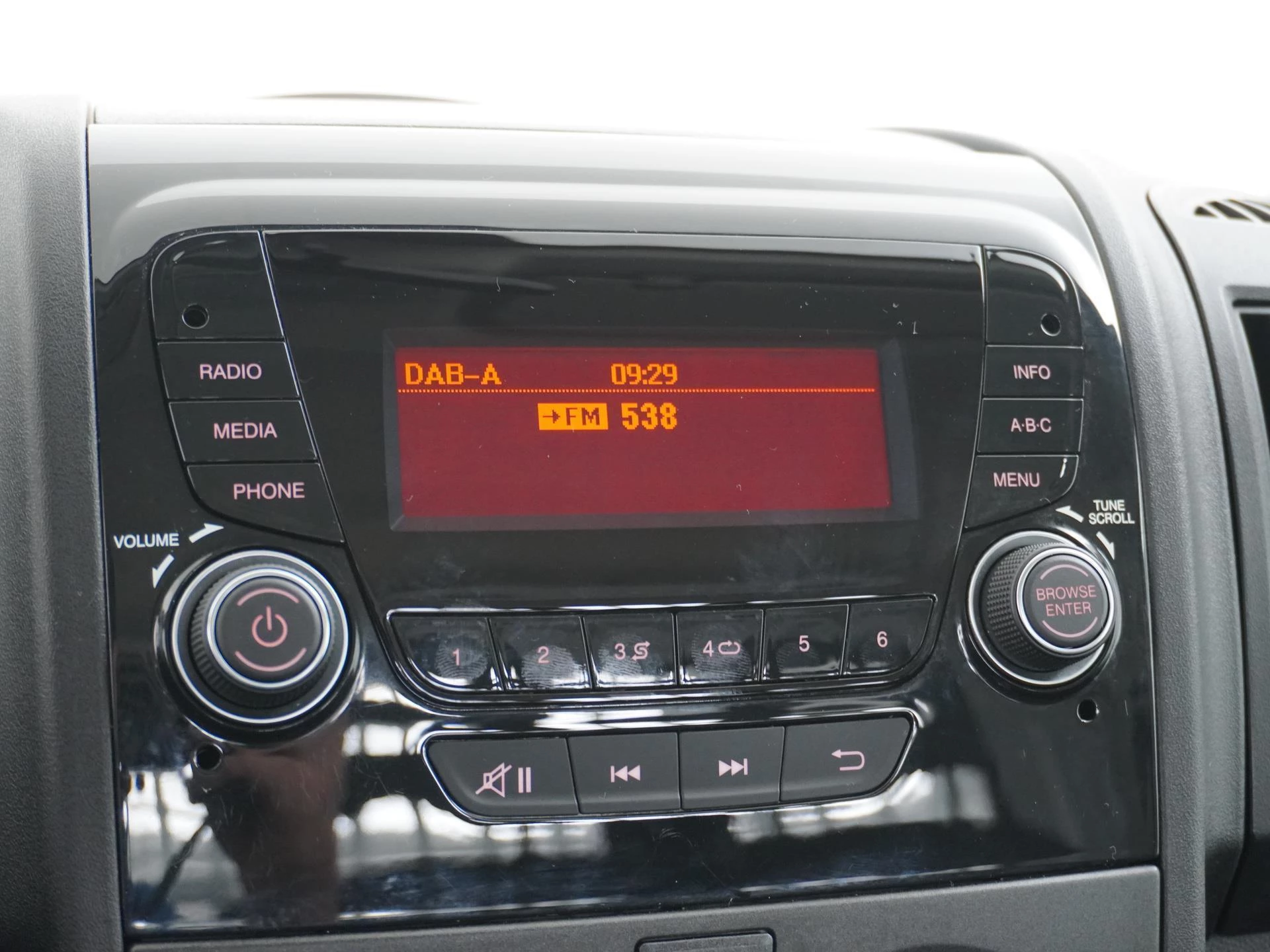 Citroën-Jumper-image-27