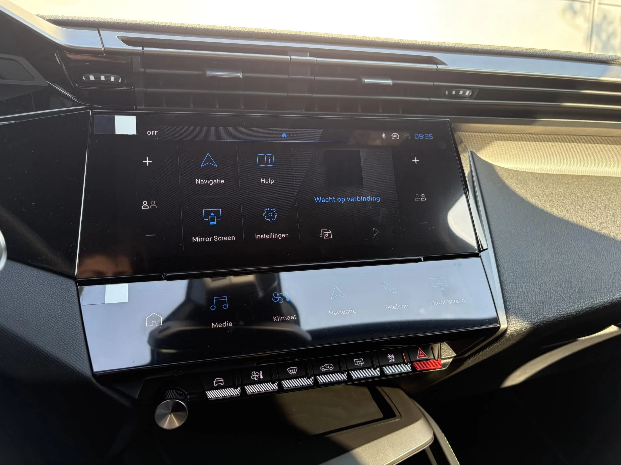 Peugeot-408-image-22
