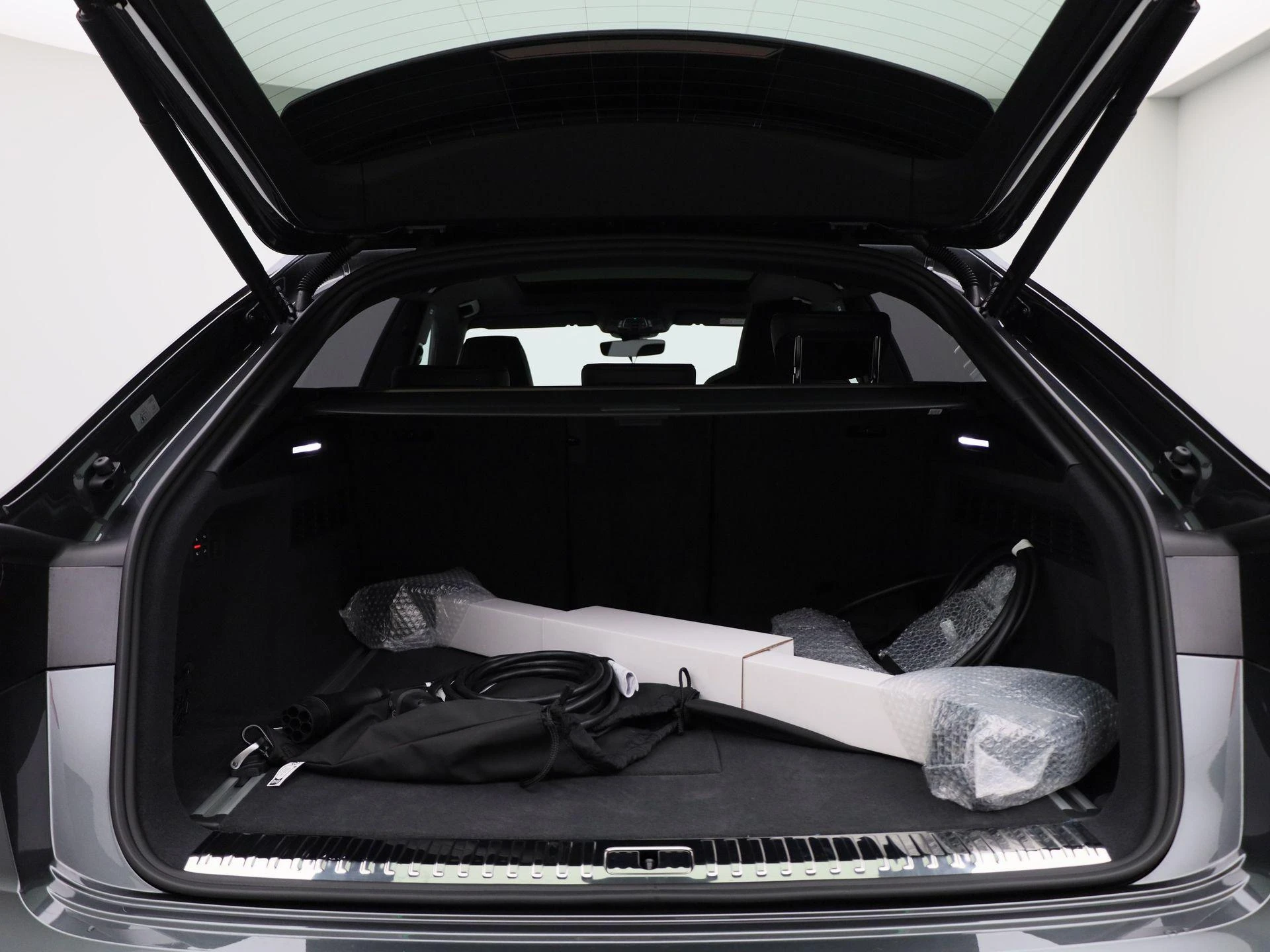Audi Q8 60 TFSI e quattro Pro Line S Competition 490 PK