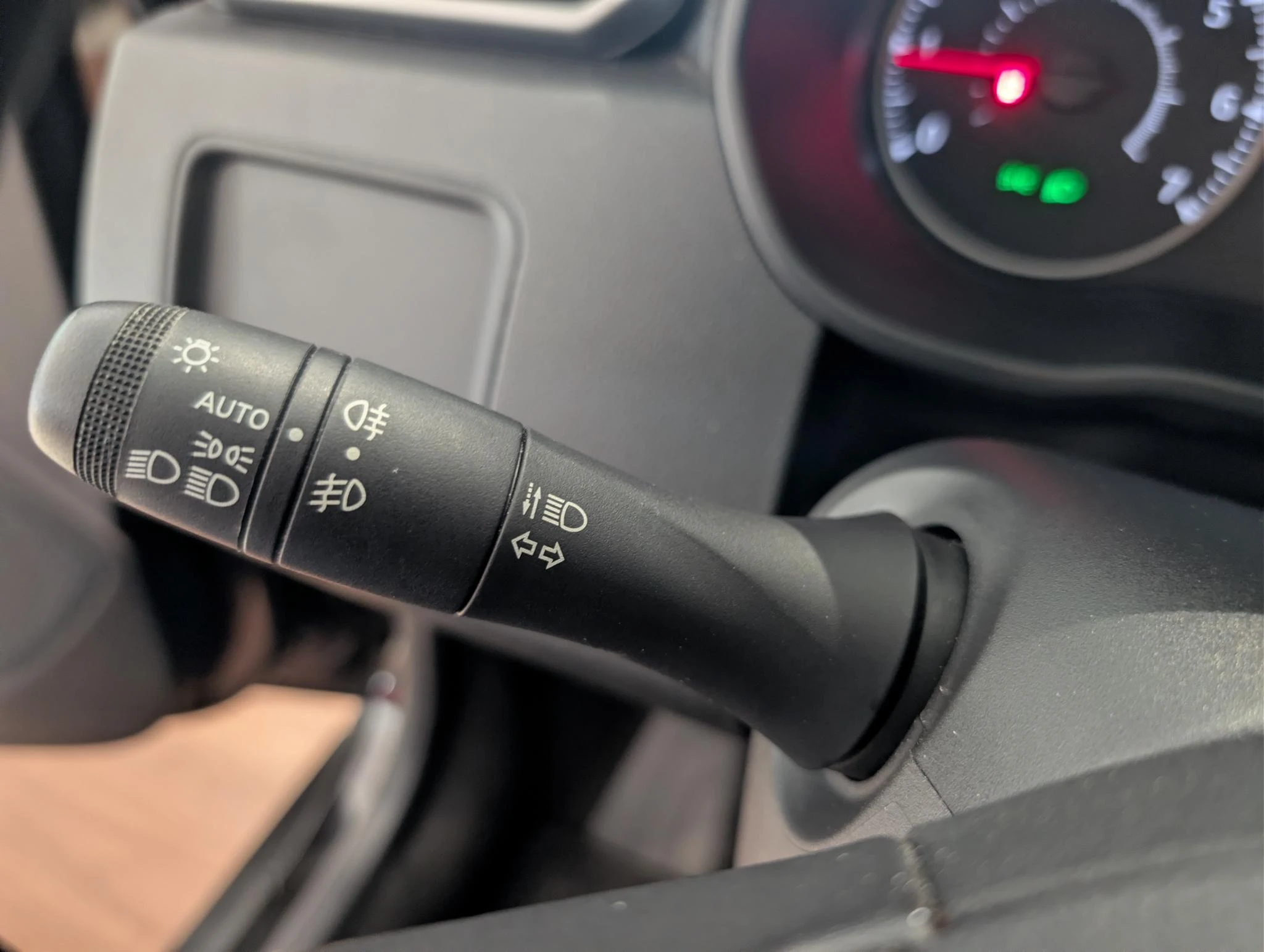 Dacia-Duster-image-18