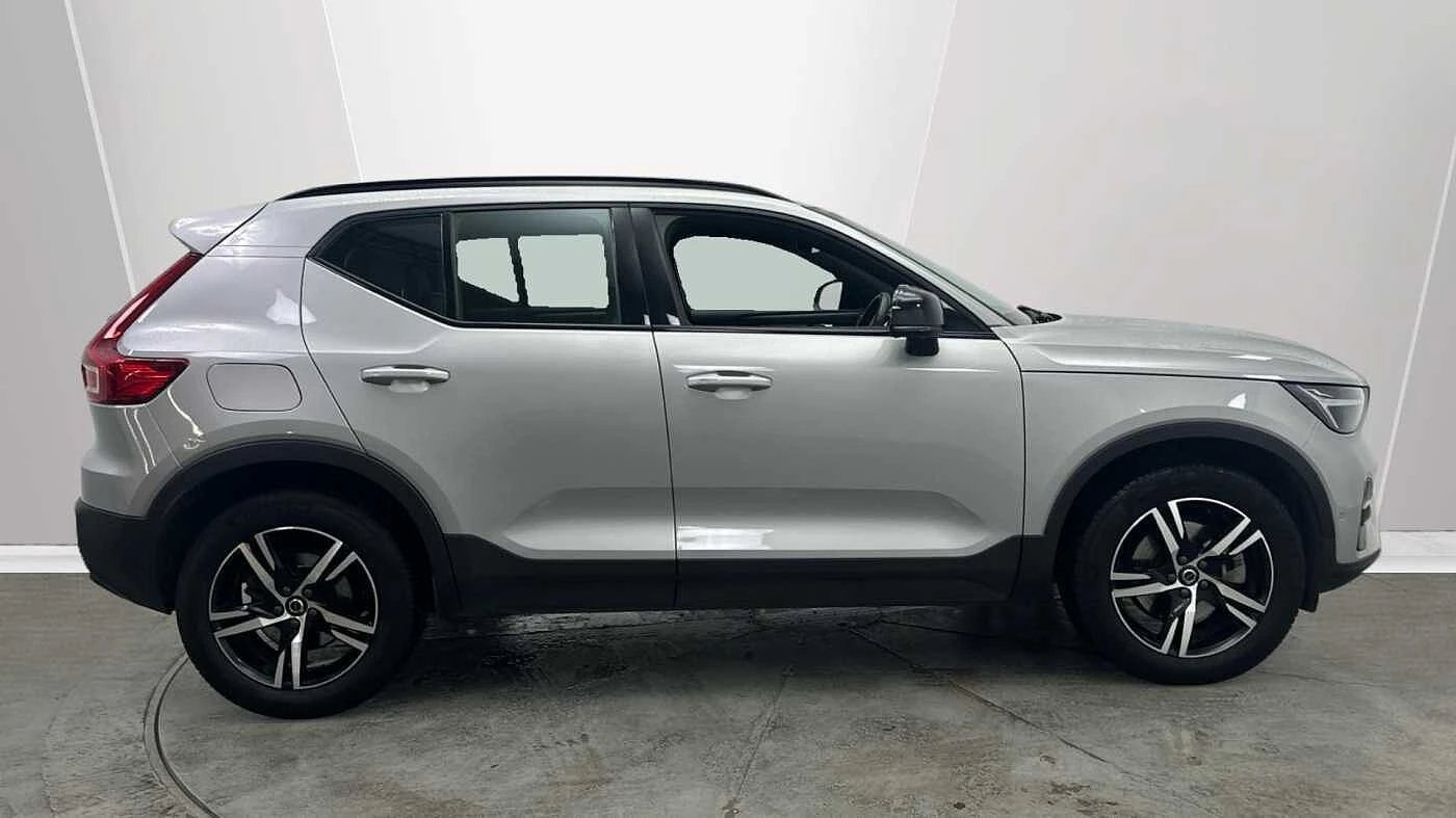 Volvo-XC40-image-3