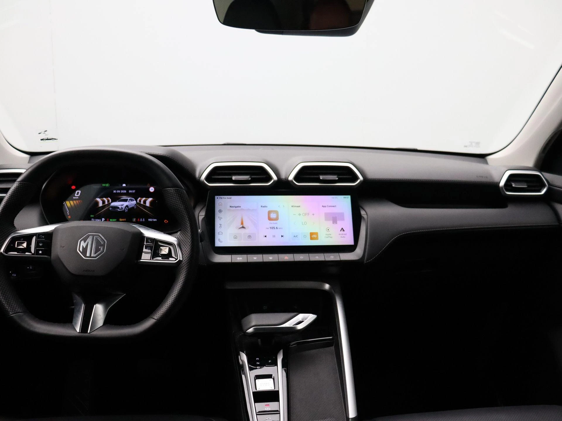 MG-ZS-image-21
