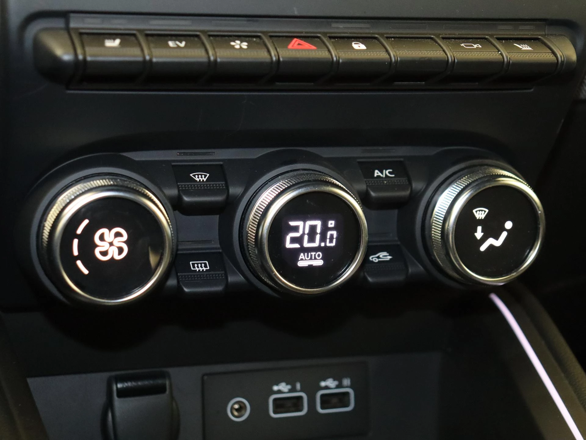 Renault-Clio-image-22