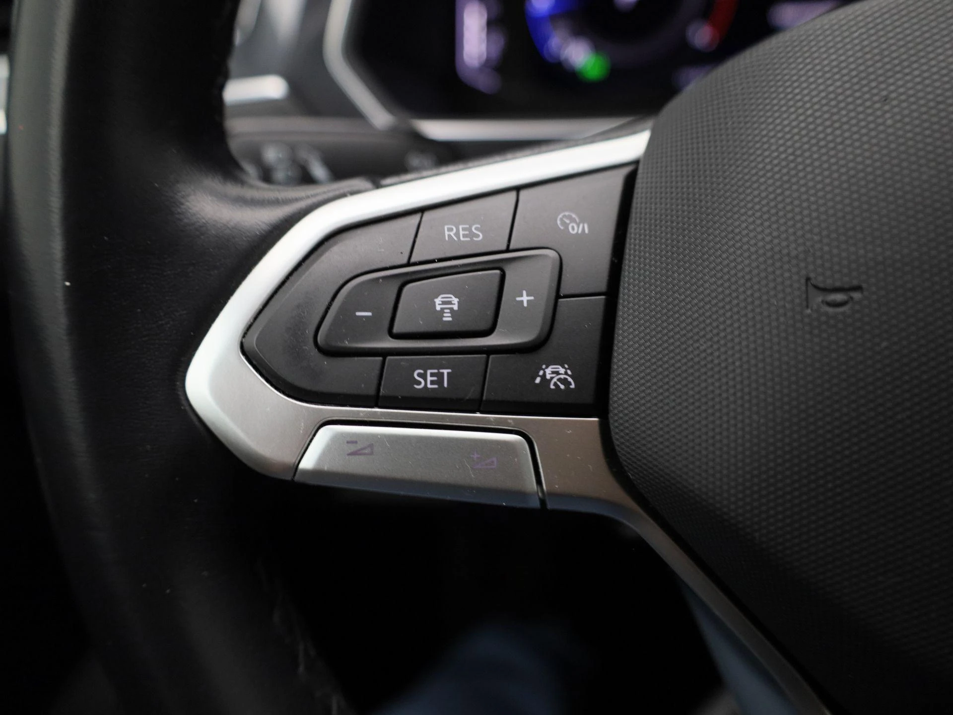 Volkswagen-Tiguan Allspace-image-19