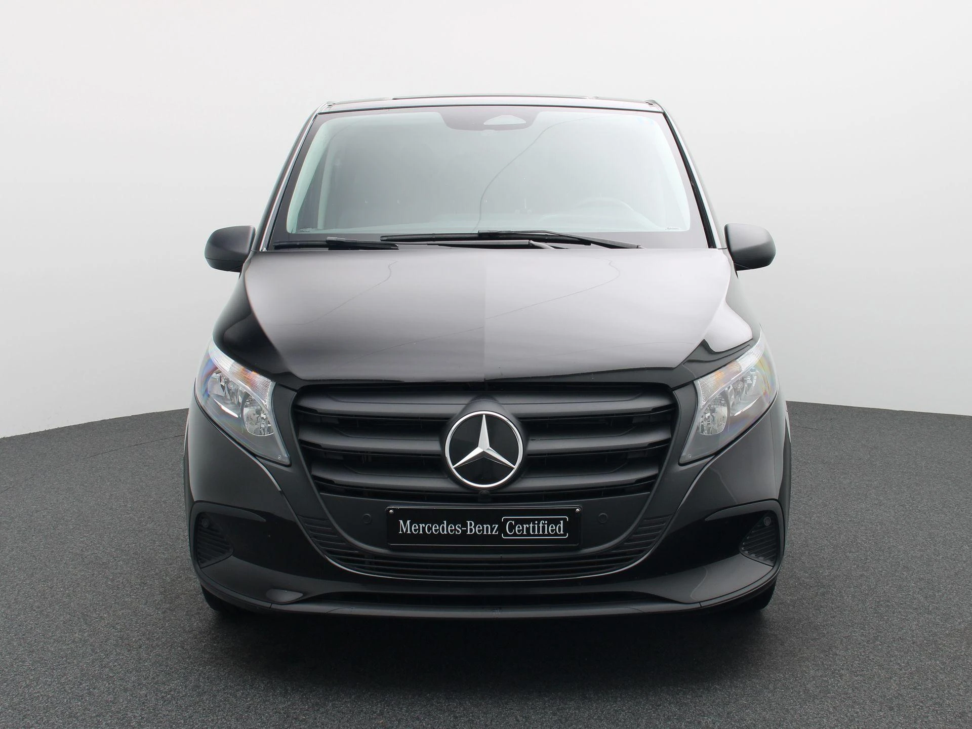 Mercedes-Benz-Vito-image-2