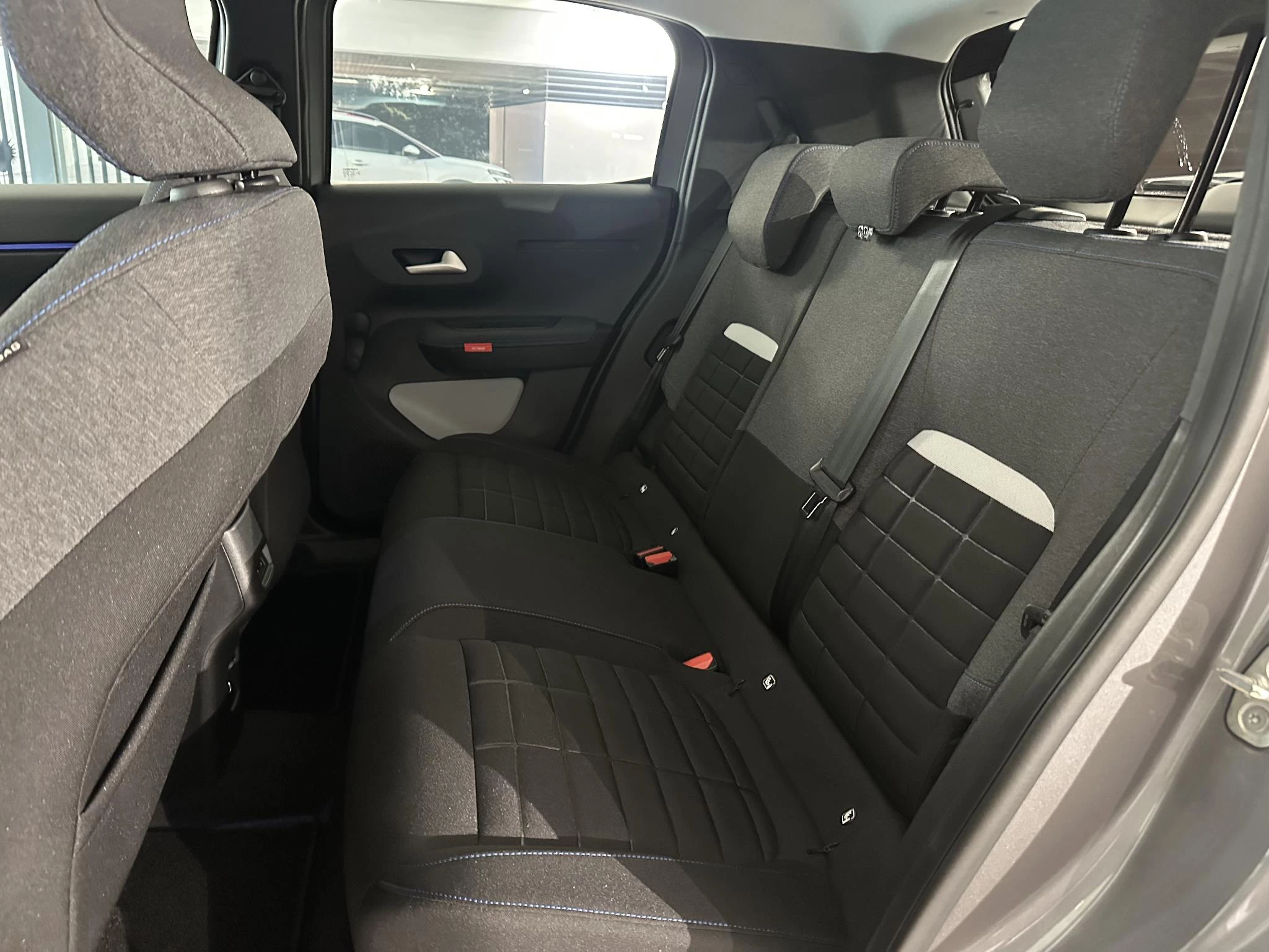 Citroën ë-C3 Plus 113pk Comfort Range 44 kWh