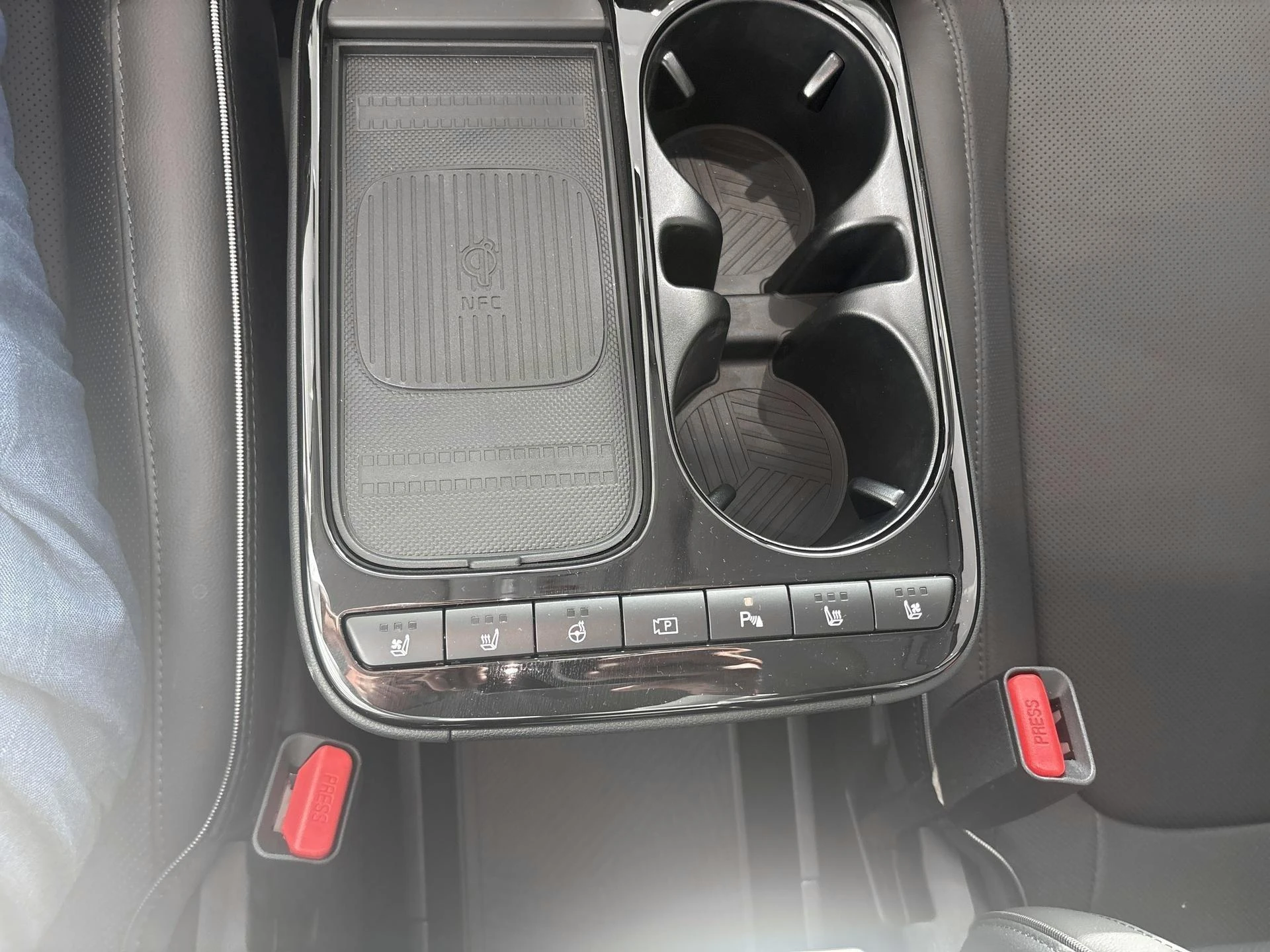 Hyundai-IONIQ 5-image-12