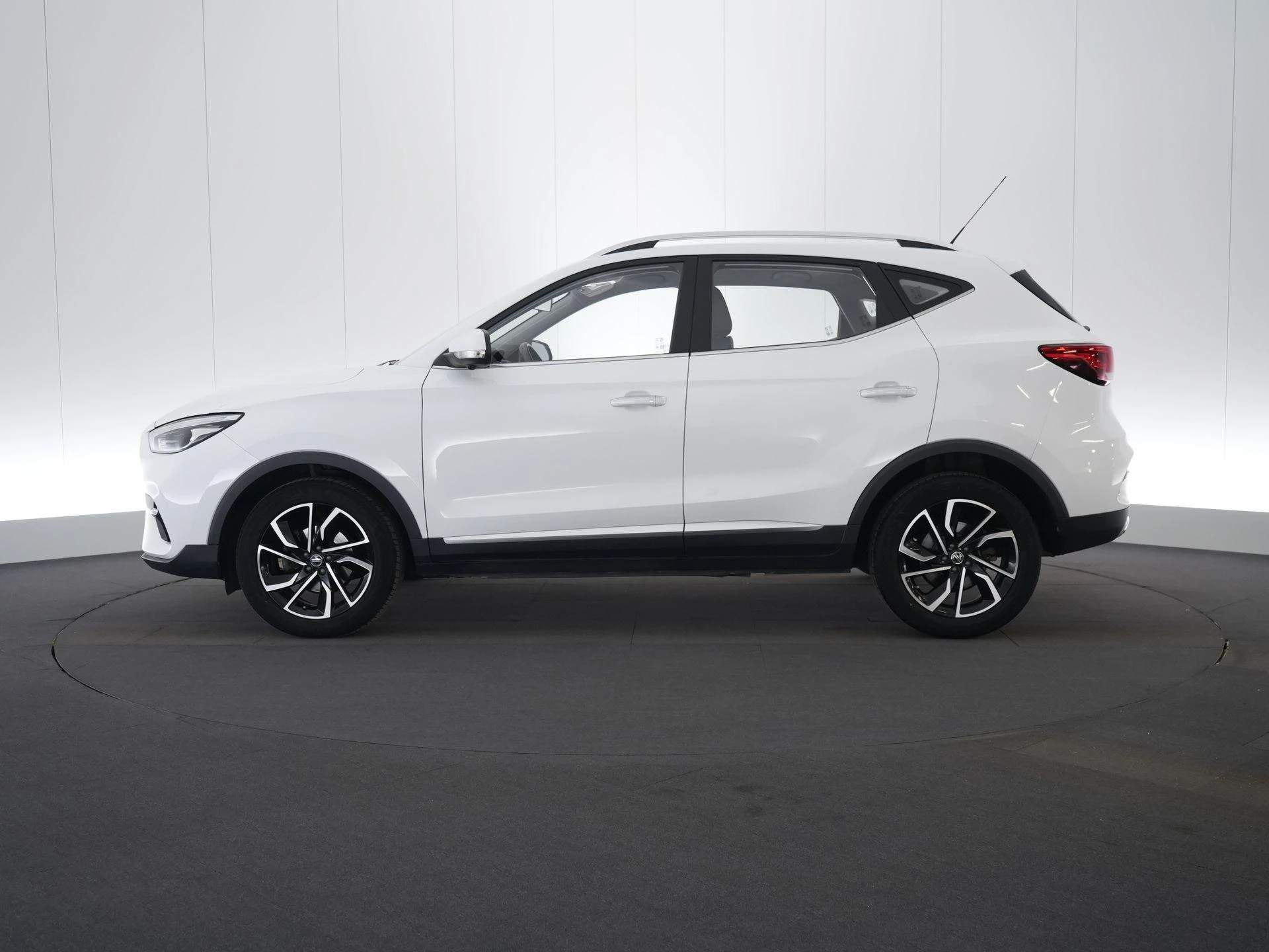 MG-ZS-image-3
