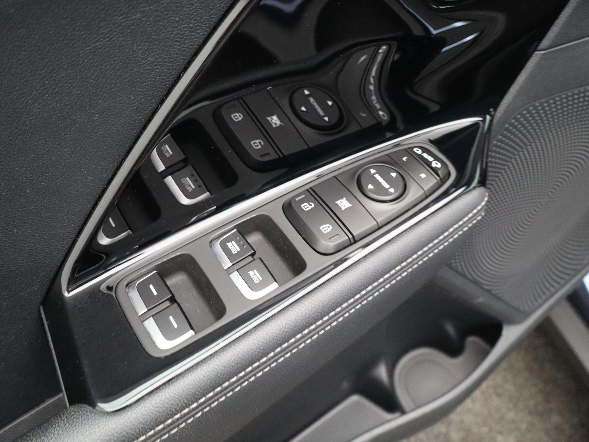 Kia-Niro-image-29