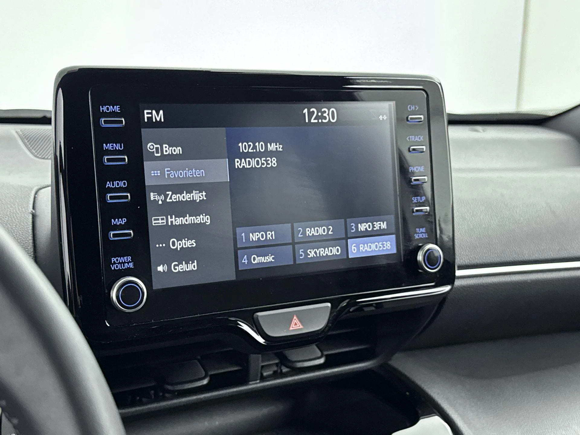 Toyota-Yaris Cross-image-6