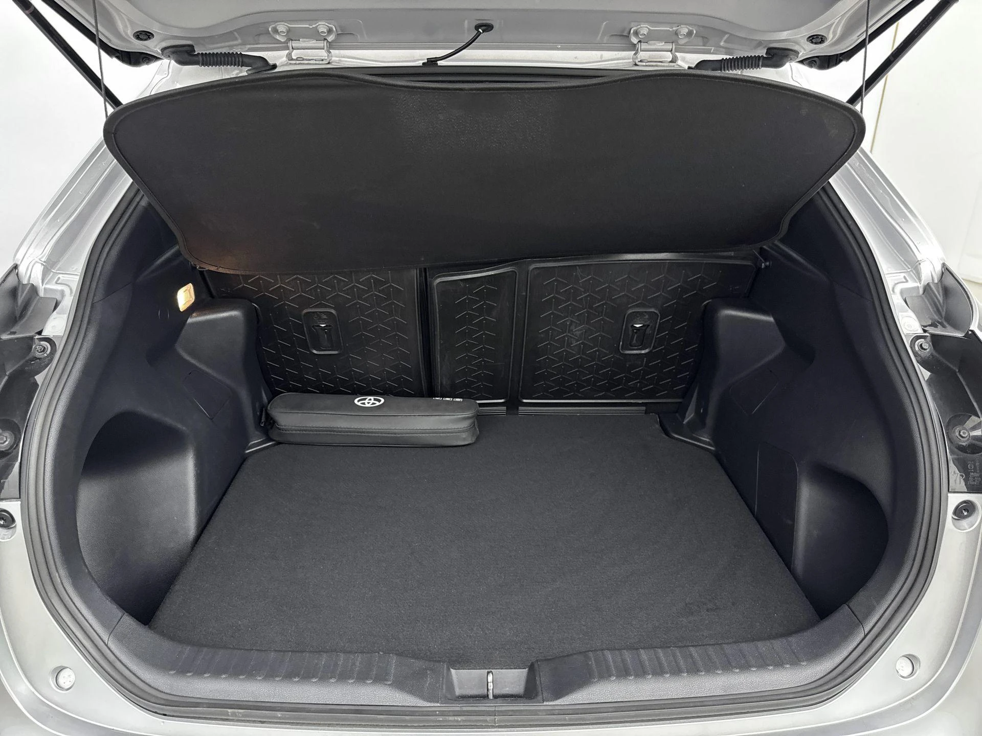 Toyota-Yaris Cross-image-21